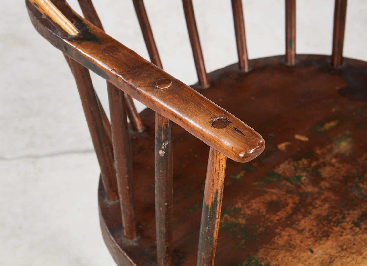 Poltrona Welsh Windsor con schienale a cerchio rustico in vendita 2
