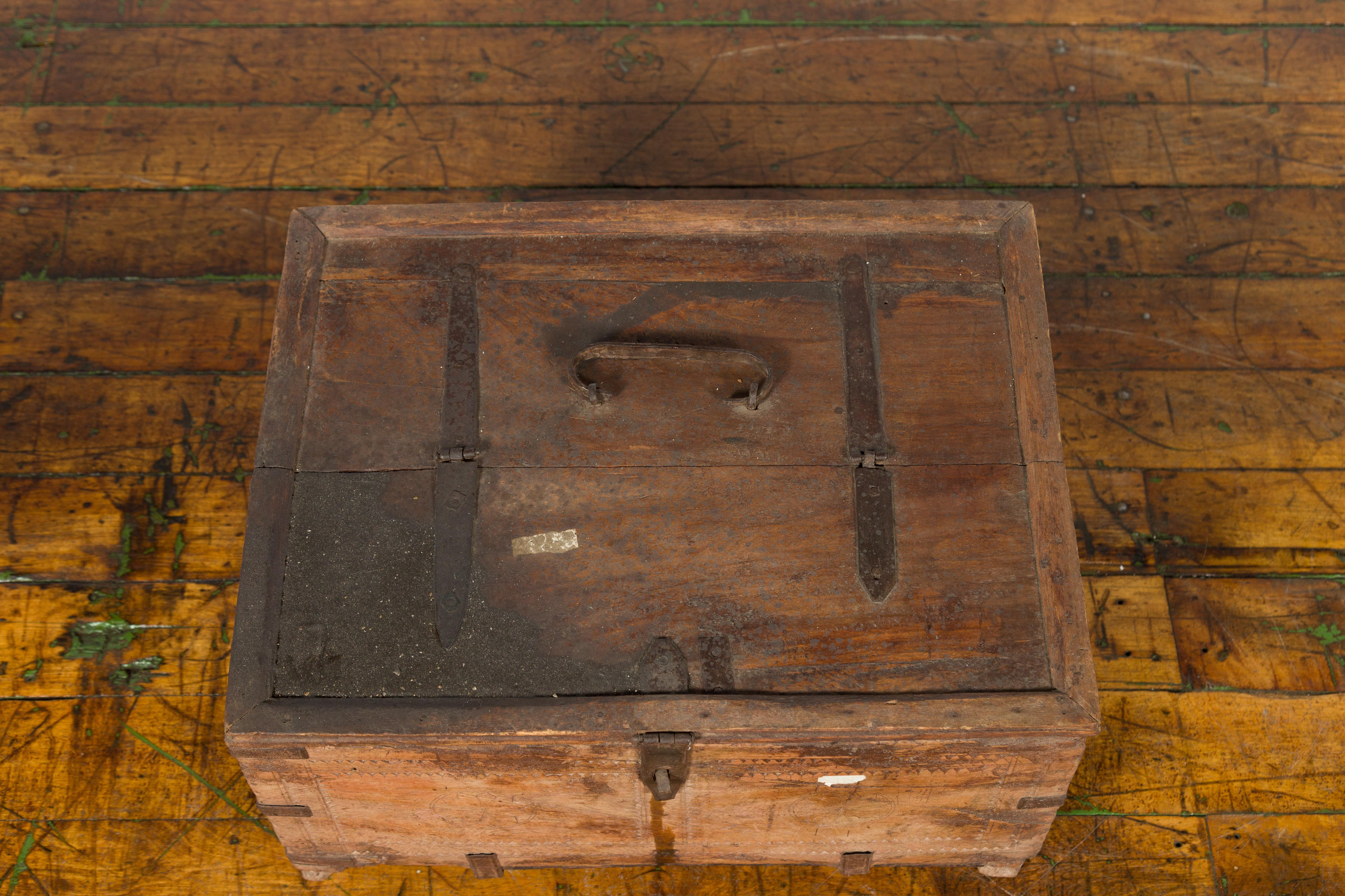 Rustic Indian 19th Century Treasure Box with Carved Rosettes and Small Feet For Sale 2