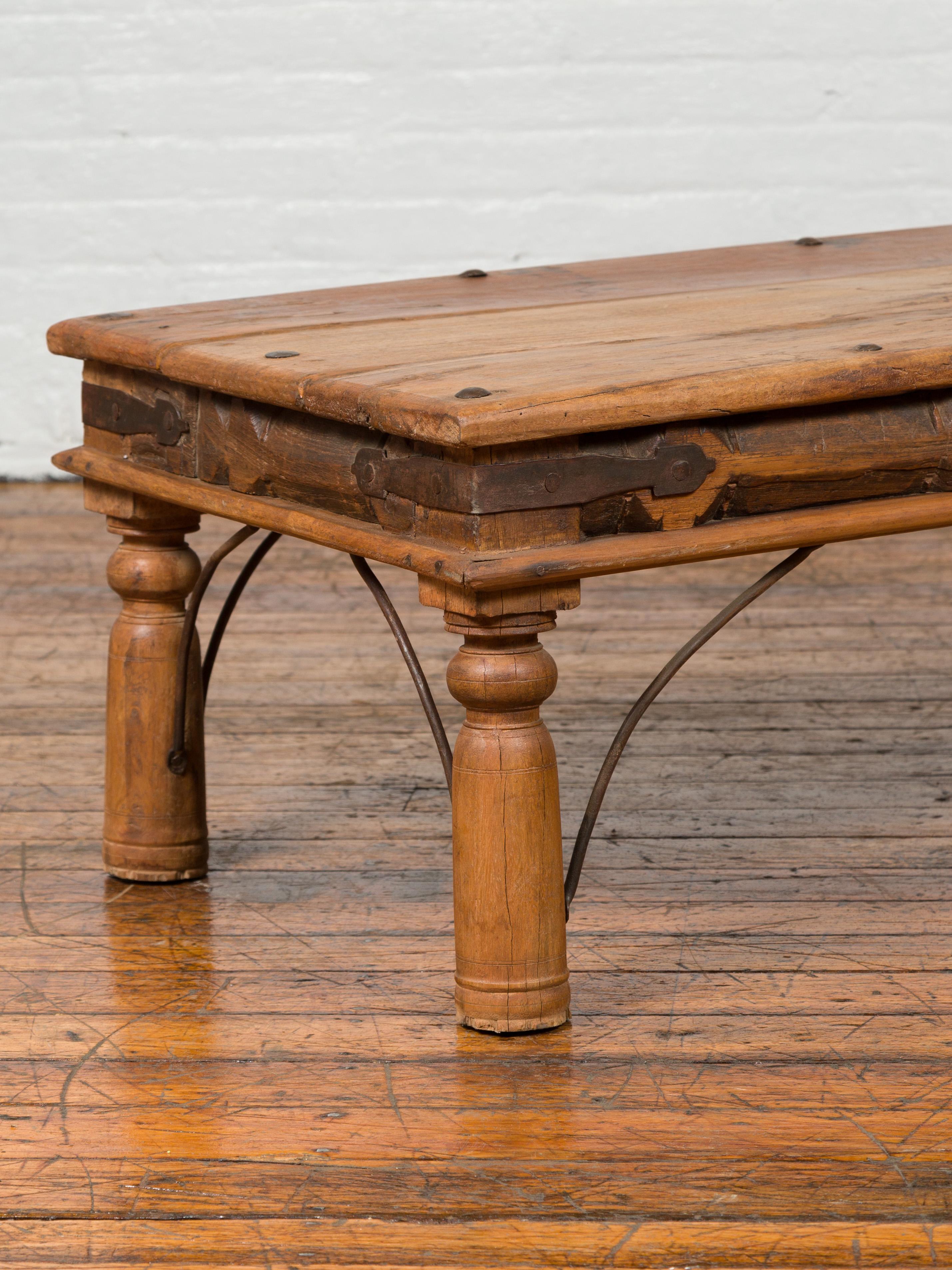 Rustic Indian Sheesham Wood Coffee Table with Nailhead Design and Baluster Legs For Sale 2