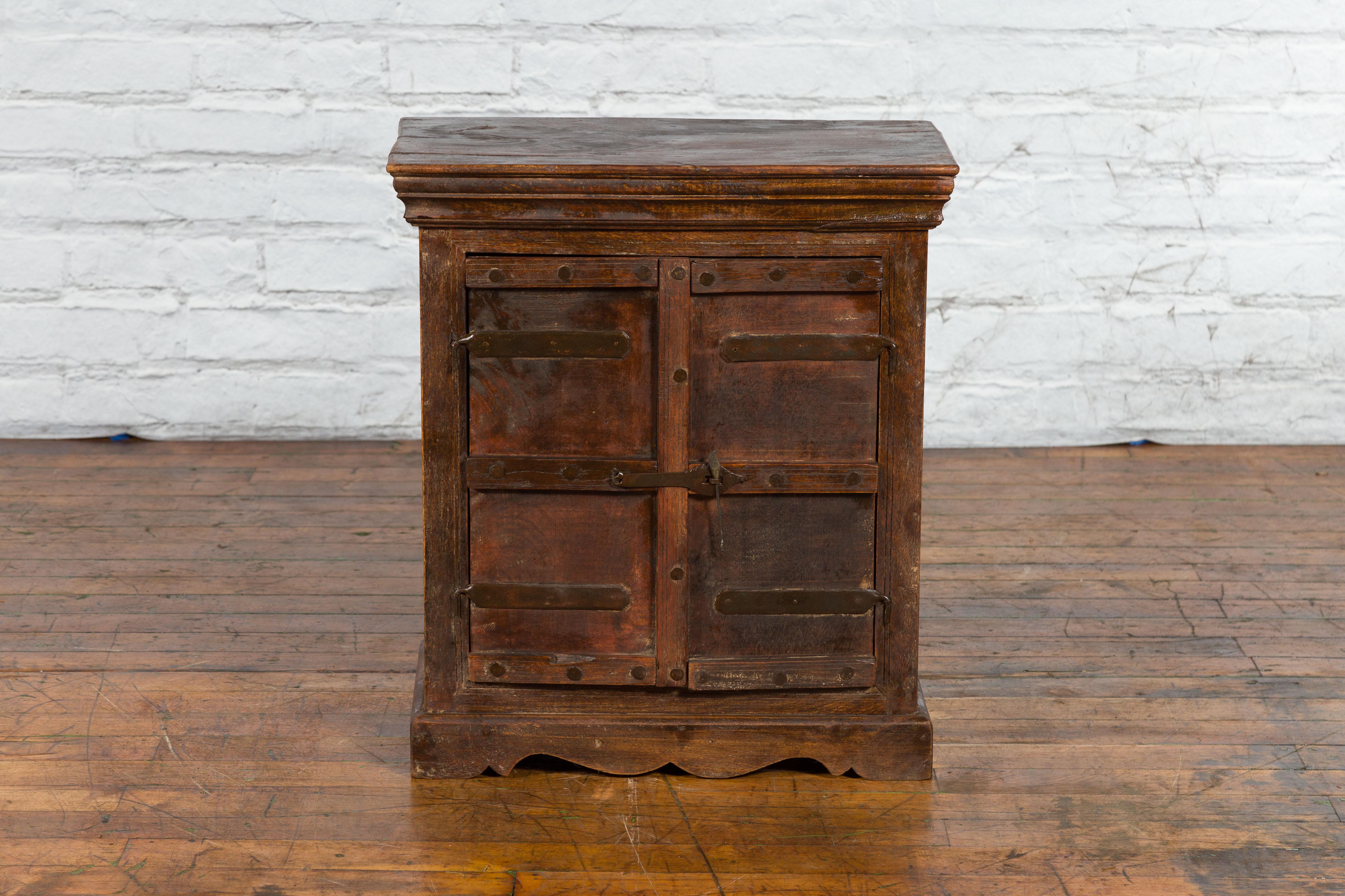 Rustic Indian Vintage Sheesham Small Cabinet with Iron Hardware Dark Patina In Good Condition In Yonkers, NY