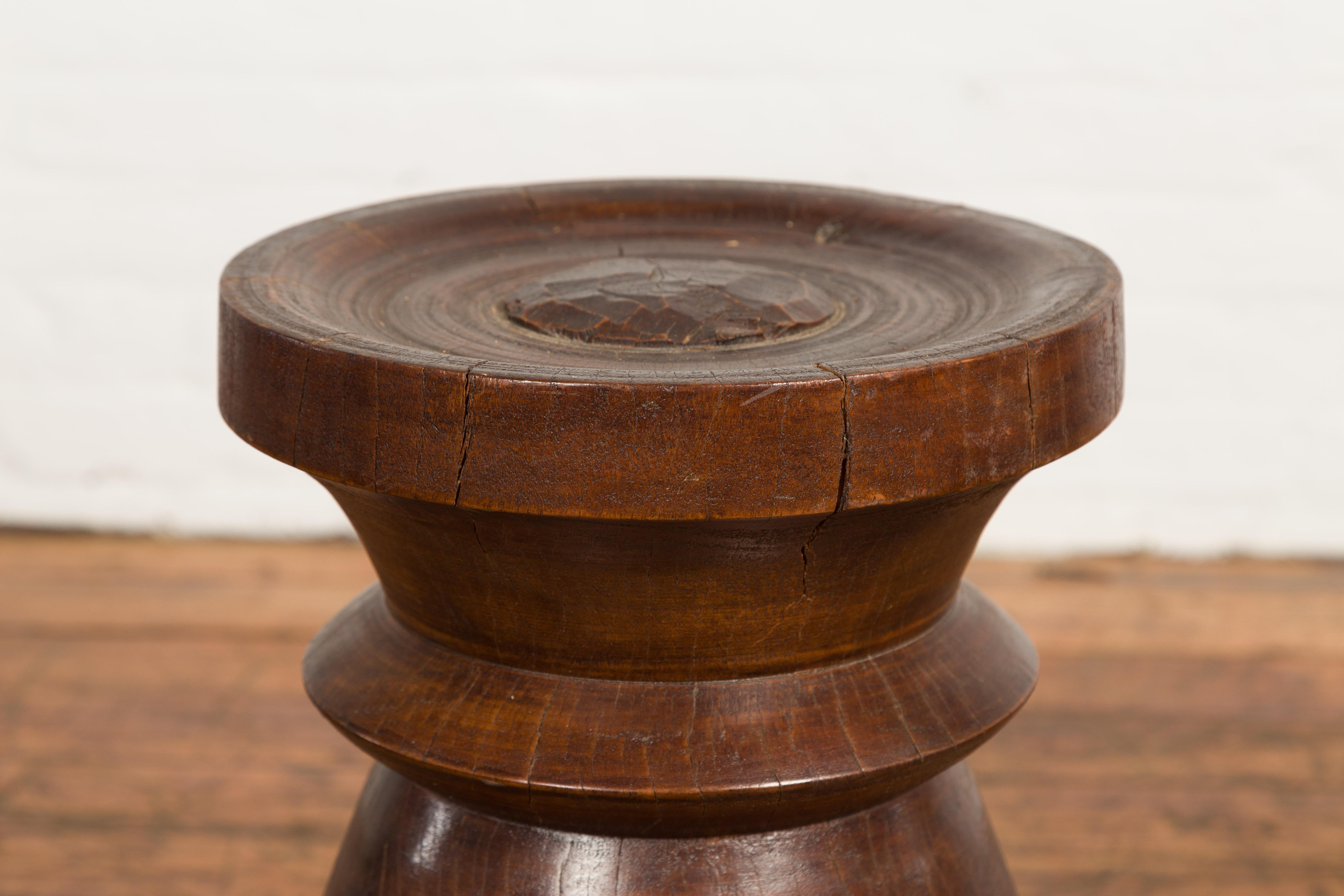 Rustic Indonesian 19th Century Solid Wood Turned Stool with Brown Patina For Sale 3
