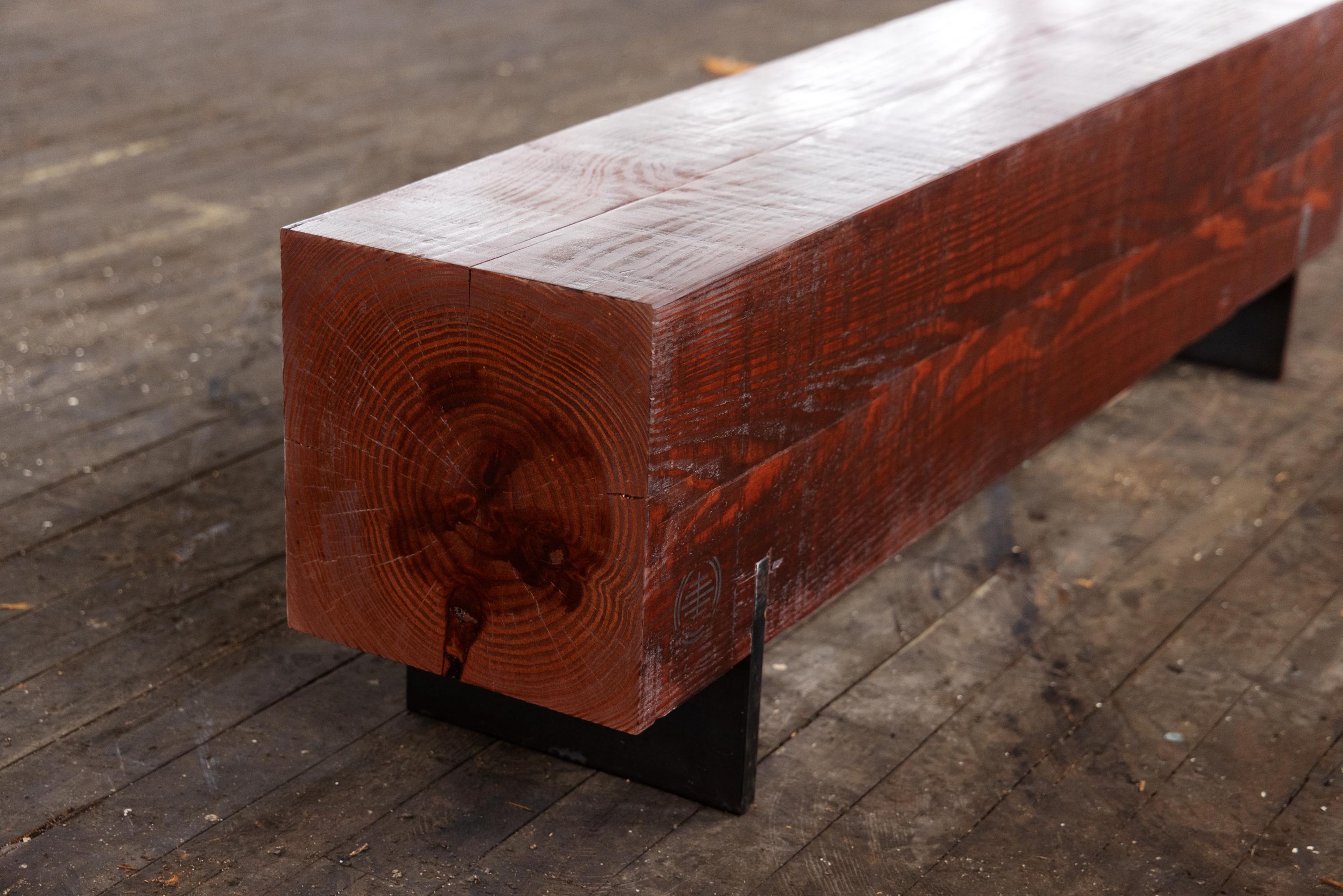 Rustikale große aufgearbeitete Wood Bench Kiefer und Stahl 6' (Patiniert) im Angebot
