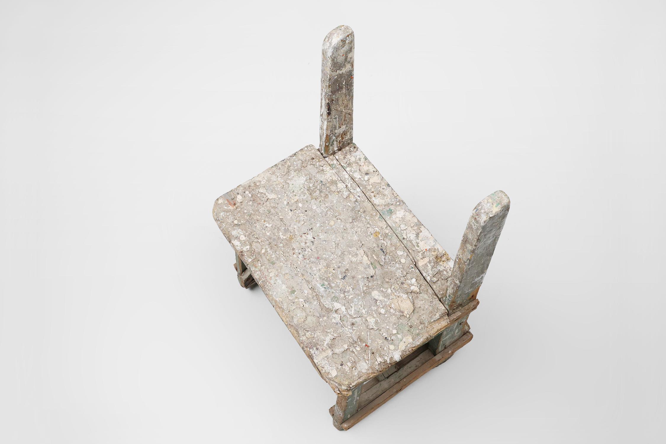 Tabouret industriel rustique avec une belle patine, France ca. 1900 en vente 3