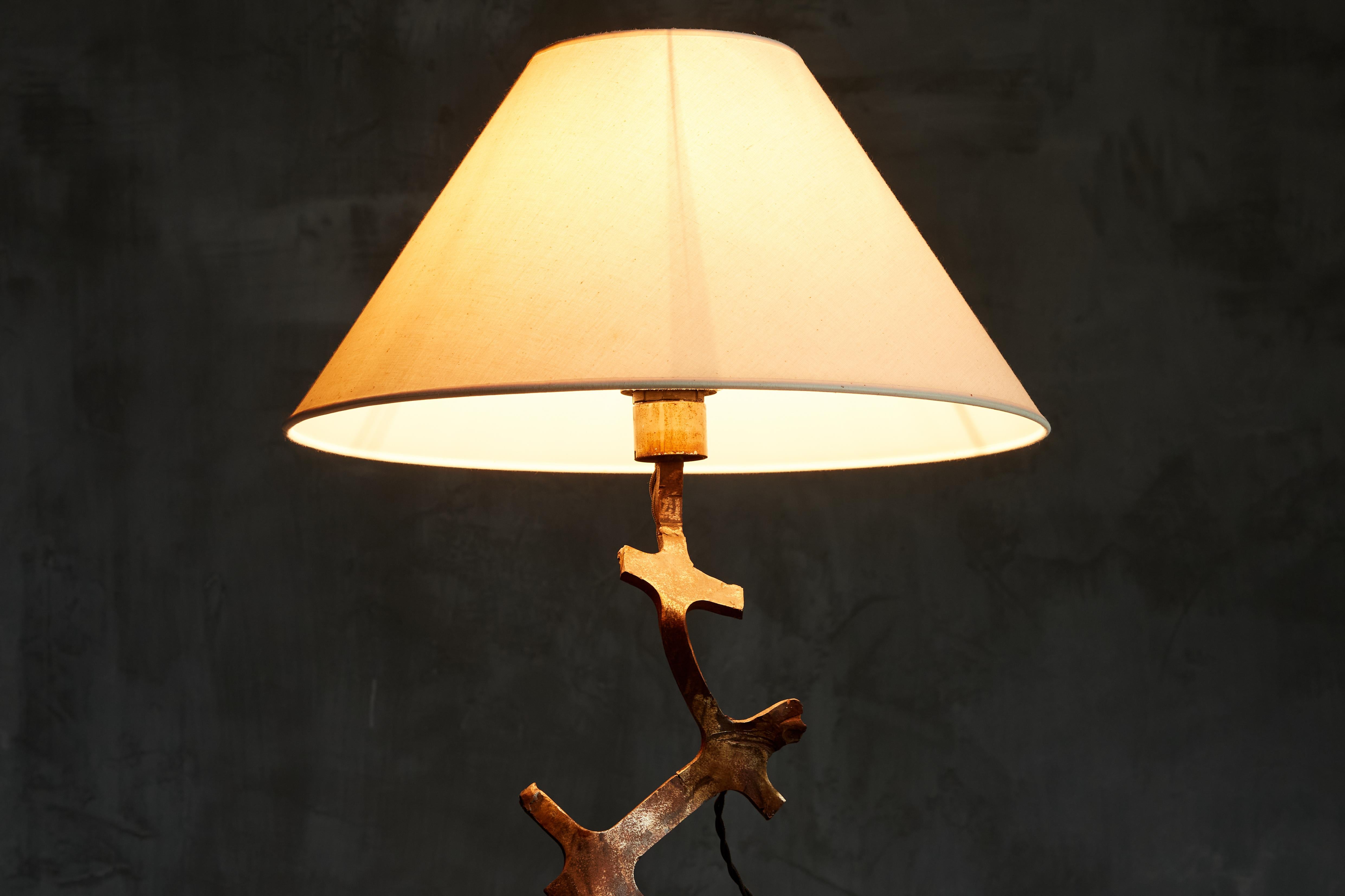 Rustic Iron Table Lamp, France, 1980s For Sale 1