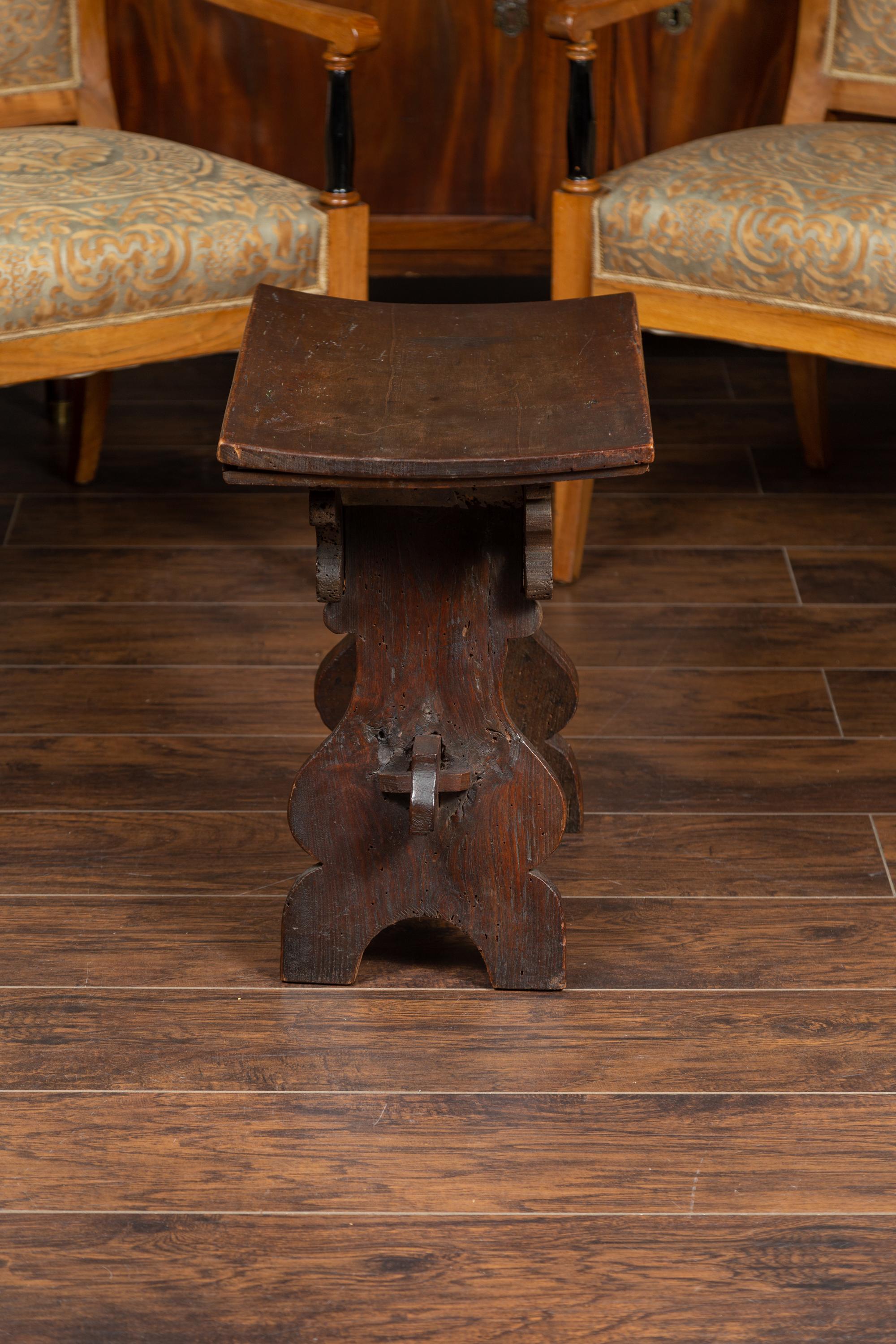Rustic Italian 1800s Walnut Stool with Splaying Trestle Base and Carved Apron 4