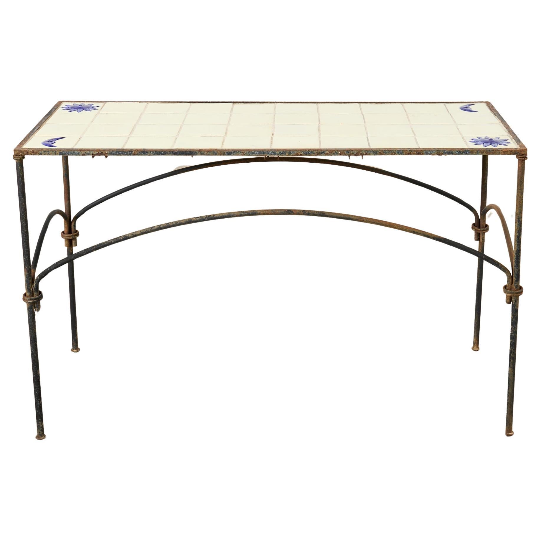 Table de jardin rustique en fer, style Amalfi, avec plateau en tuiles en vente