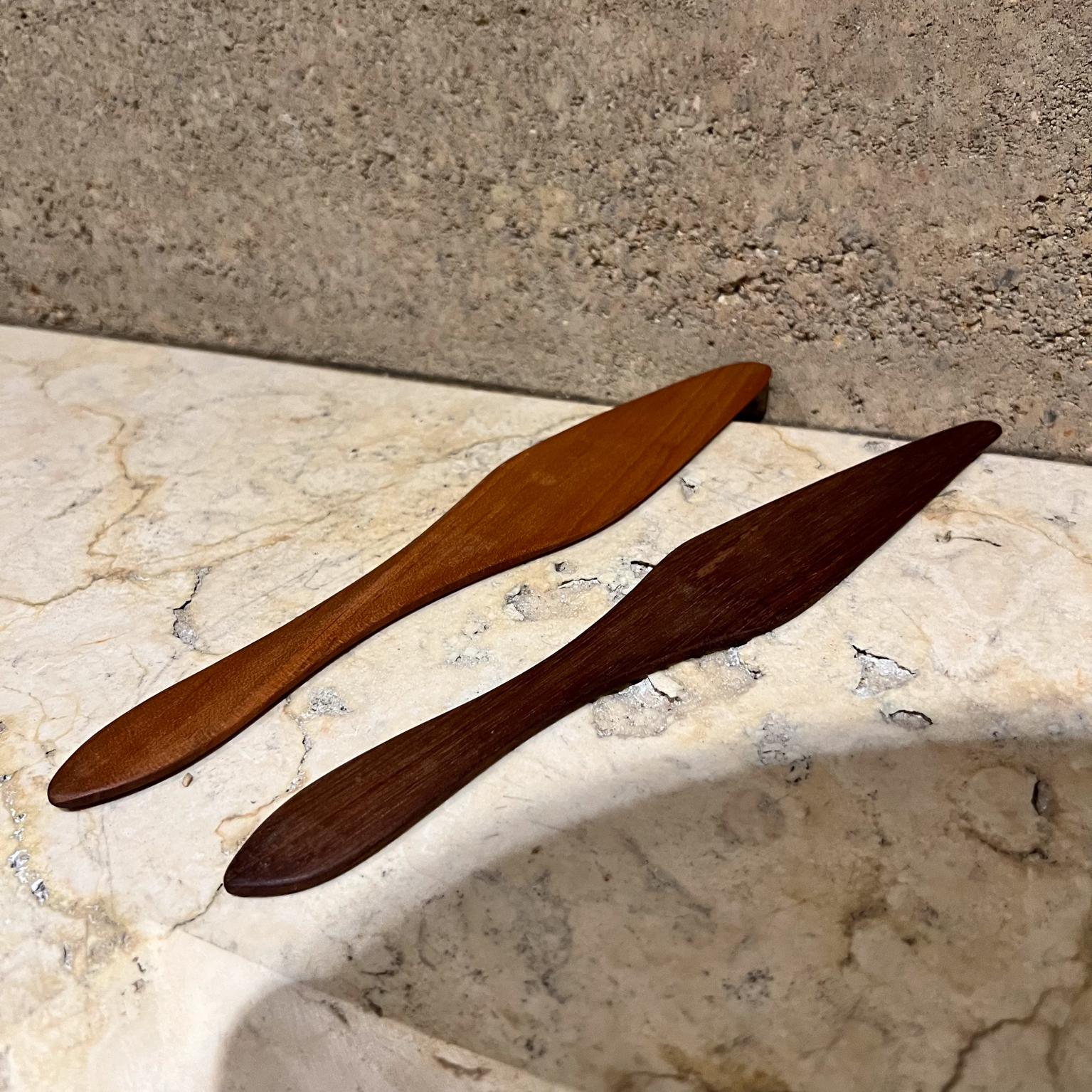 Vintage Holz Spachtel Satz von 2
Rustikales Bauernhaus Küchenutensil
8,5 lang x 1,5 breit x 0,13
Original gebrauchter Zustand
Siehe Bilder