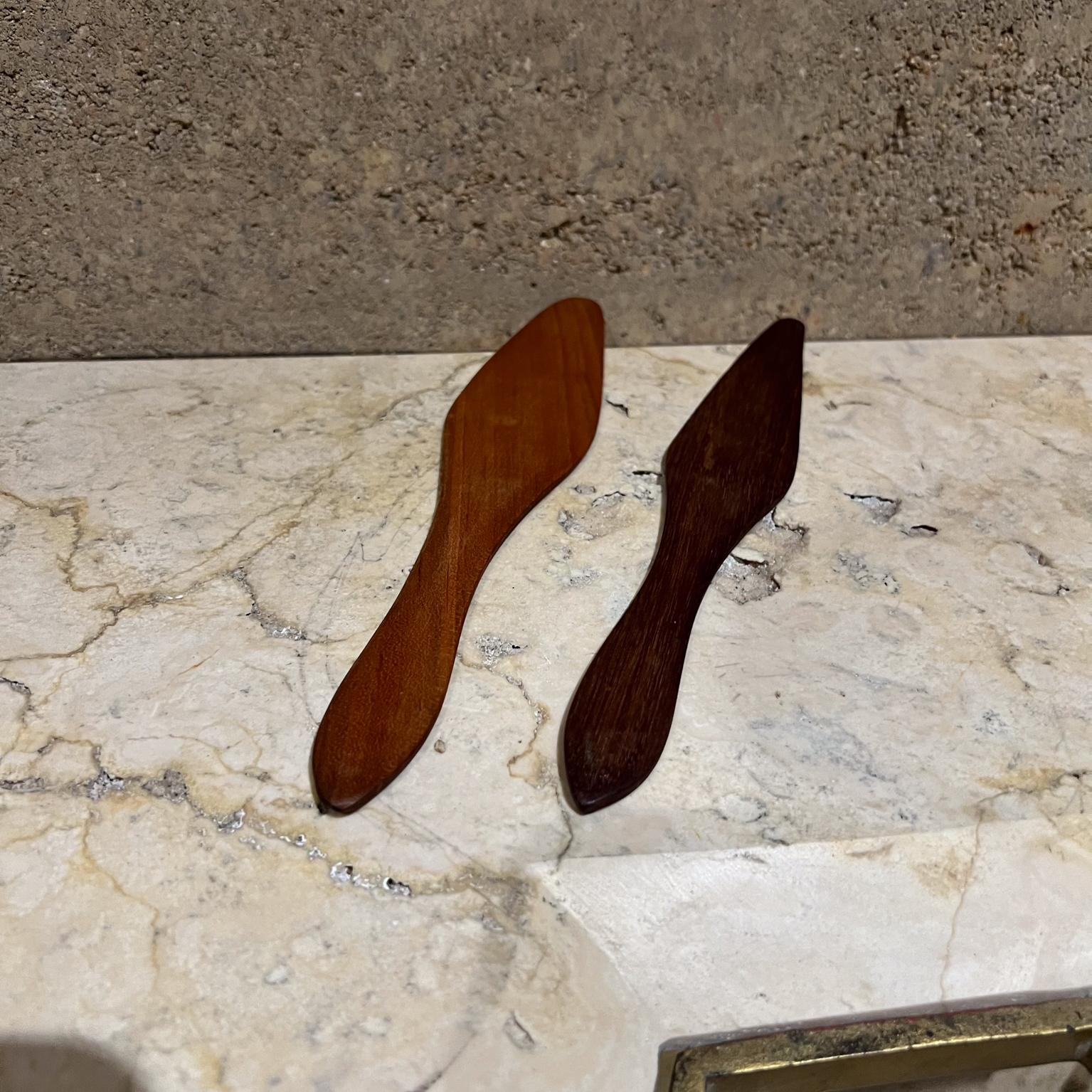 Rustikales Bauernhaus-Holz Spatula-Set aus zwei im Zustand „Gut“ im Angebot in Chula Vista, CA