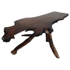Table rustique en dalles à bords vifs