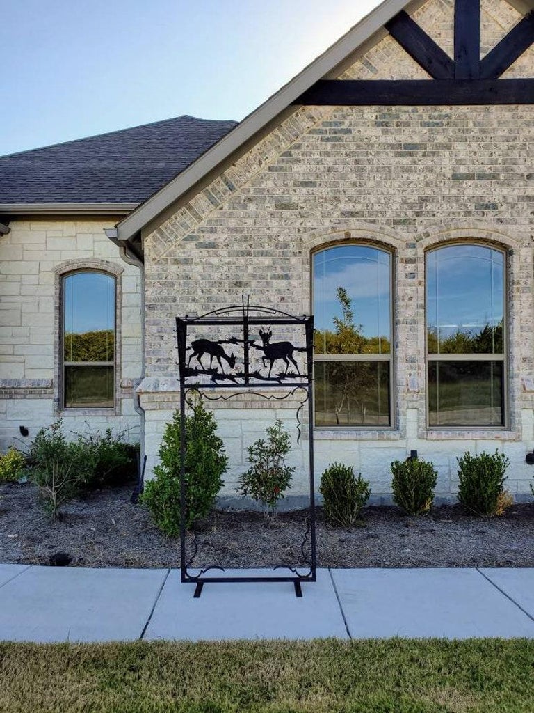 Rustic Lodge Style Iron Deer Hall Tree For Sale at 1stDibs