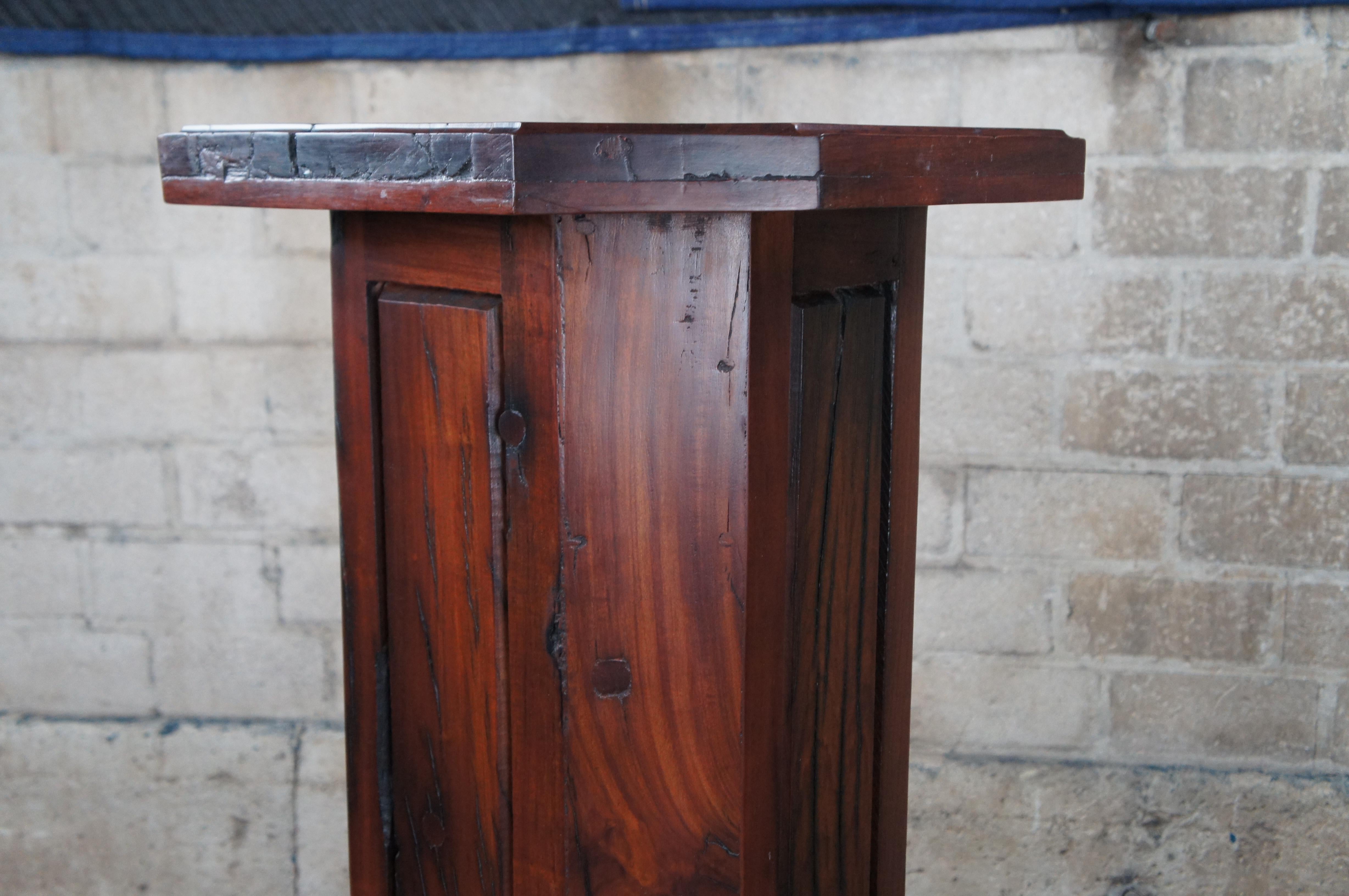 Sculpture rustique en acajou avec panneaux Sculpture sur piédestal Plant Bust Stand Base Colonne 42
