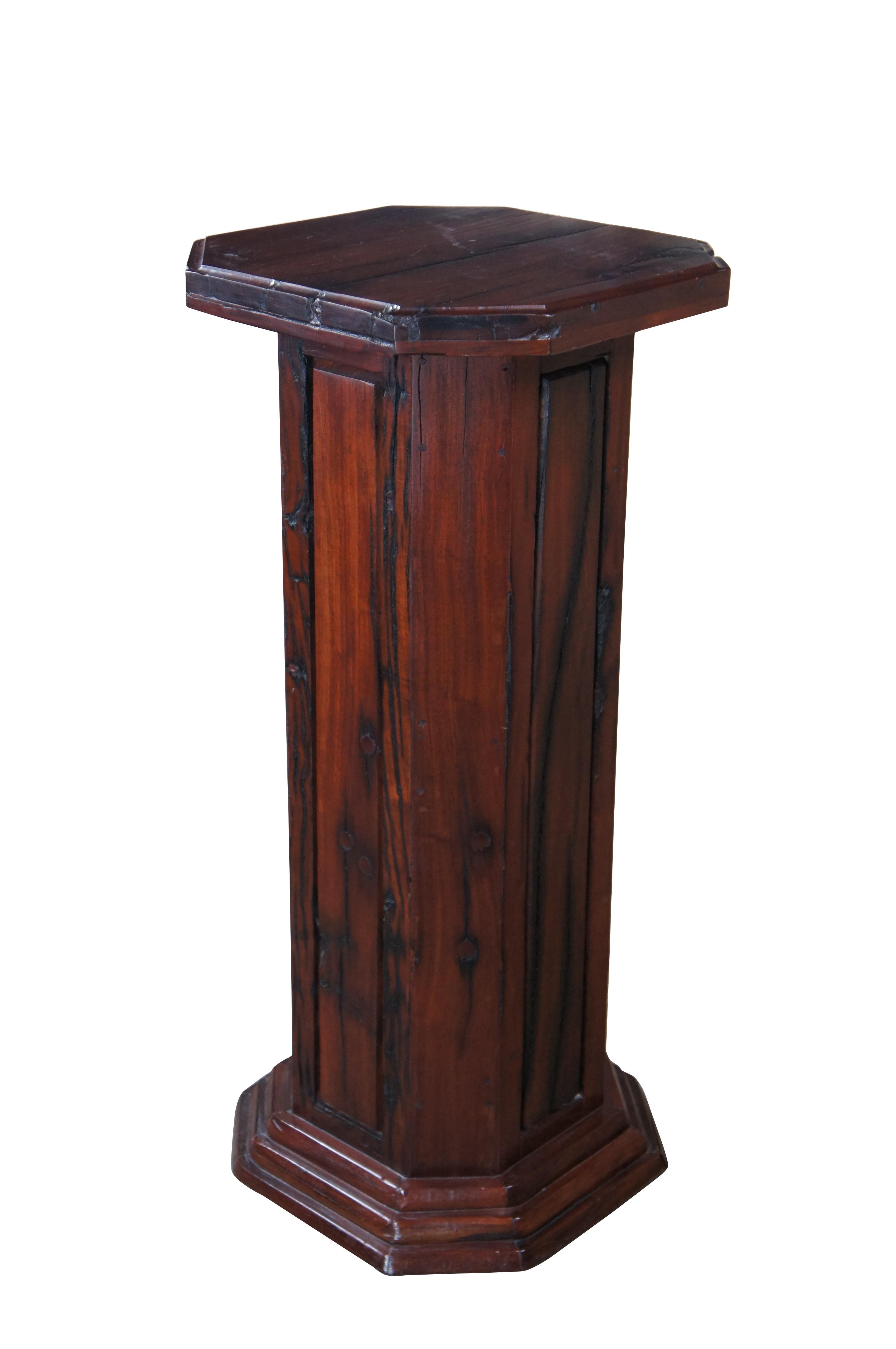 Country Sculpture rustique en acajou avec panneaux Sculpture sur piédestal Plant Bust Stand Base Colonne 42