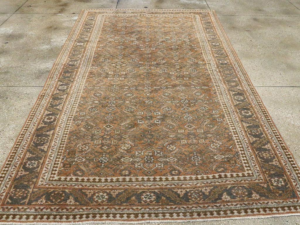 Rustic Mid-20th Century Handmade Persian Mahal Room Size Accent Rug In Good Condition For Sale In New York, NY