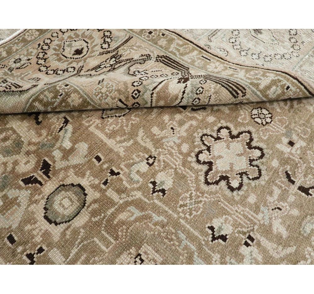 Tappeto da salotto rustico della metà del XX secolo, fatto a mano, in stile persiano Malayer in vendita 3