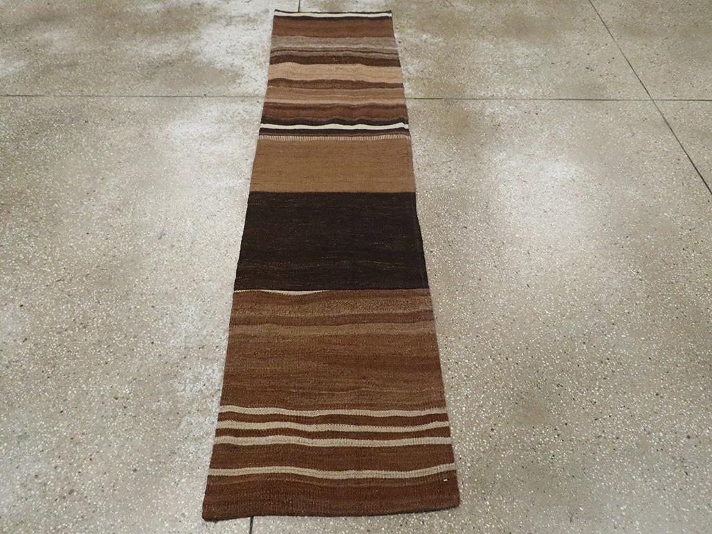 Rustic Mid-20th Century Handmade Turkish Flatweave Kilim Runner in Brown In Good Condition For Sale In New York, NY