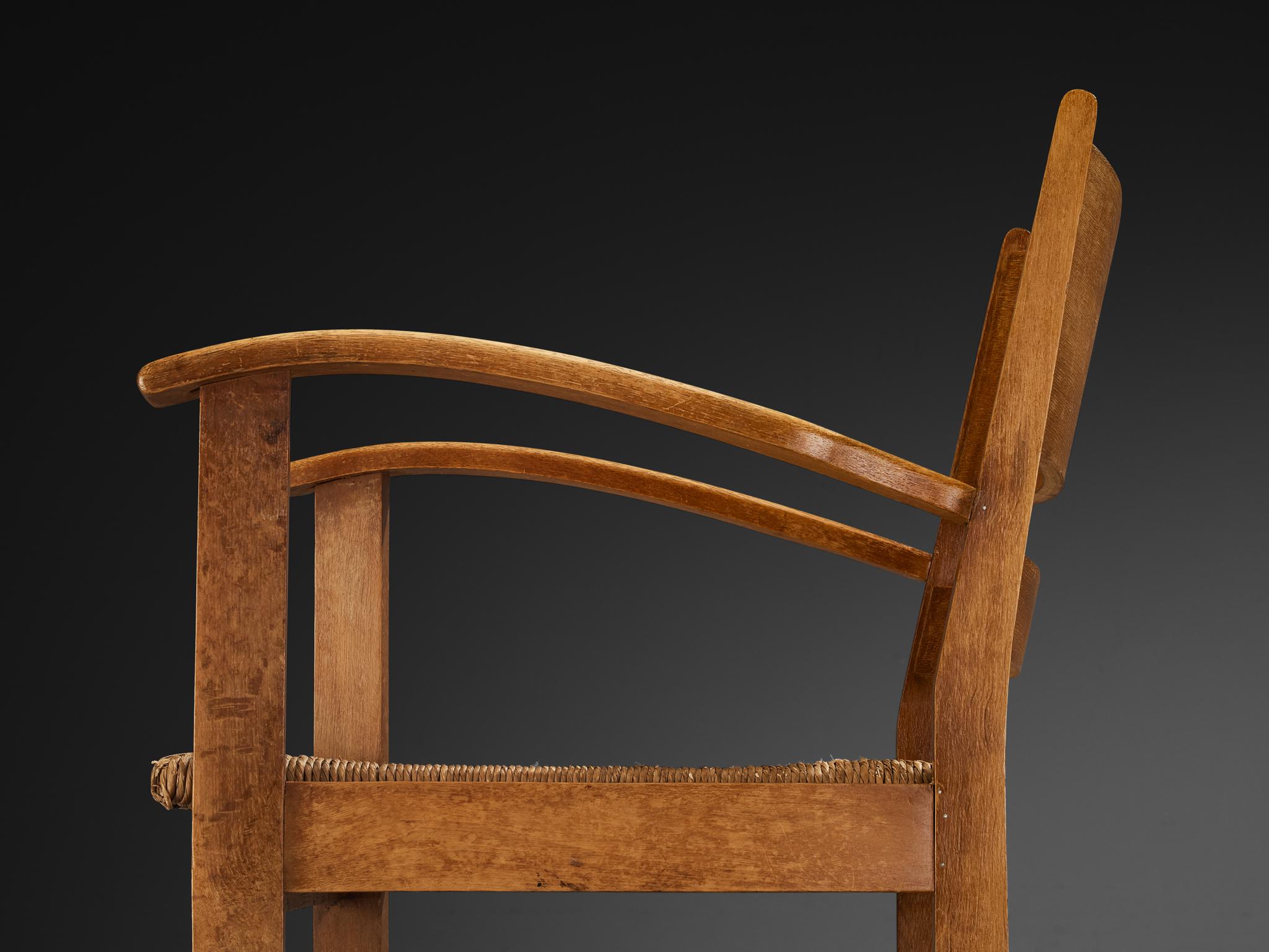 Rustikaler Mid-Century-Sessel aus Eiche und Stroh im Zustand „Gut“ im Angebot in Waalwijk, NL