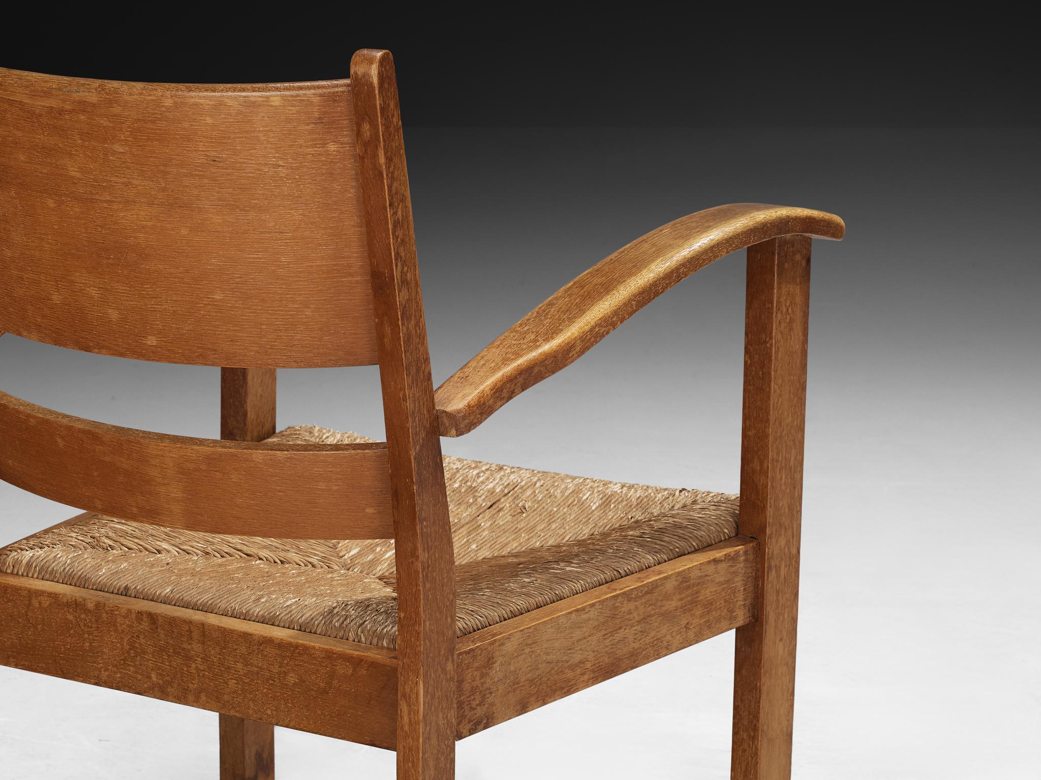 Rustikaler Mid-Century-Sessel aus Eiche und Stroh im Angebot 1