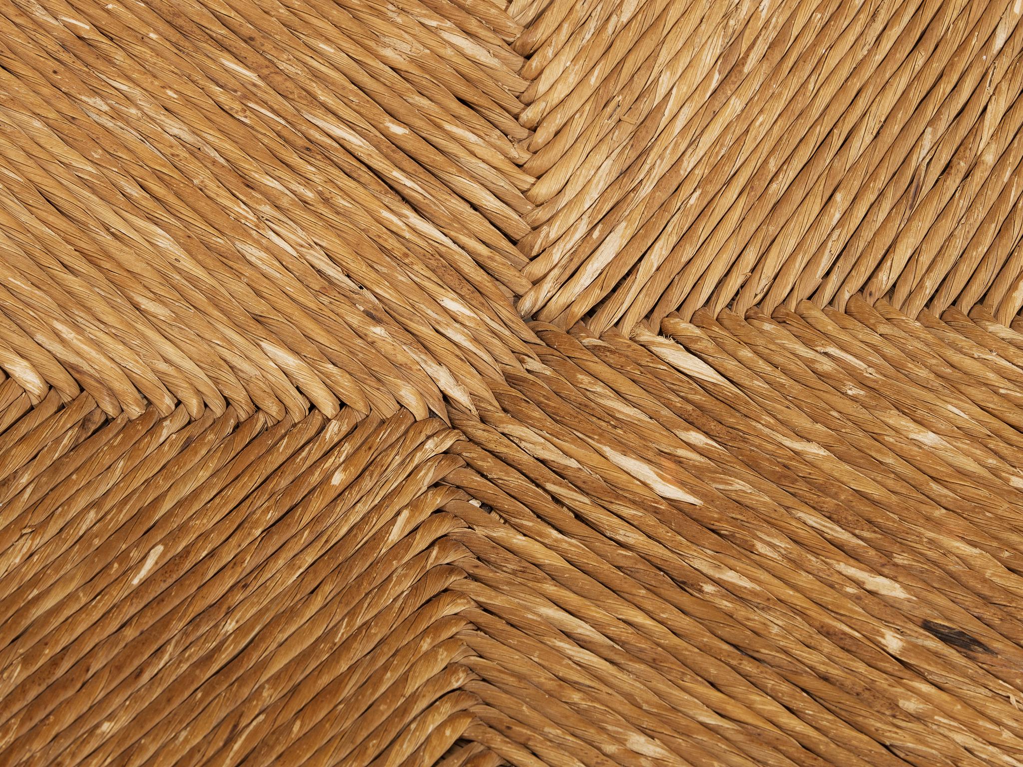 Rustikaler Mid-Century-Sessel aus Eiche und Stroh im Angebot 3