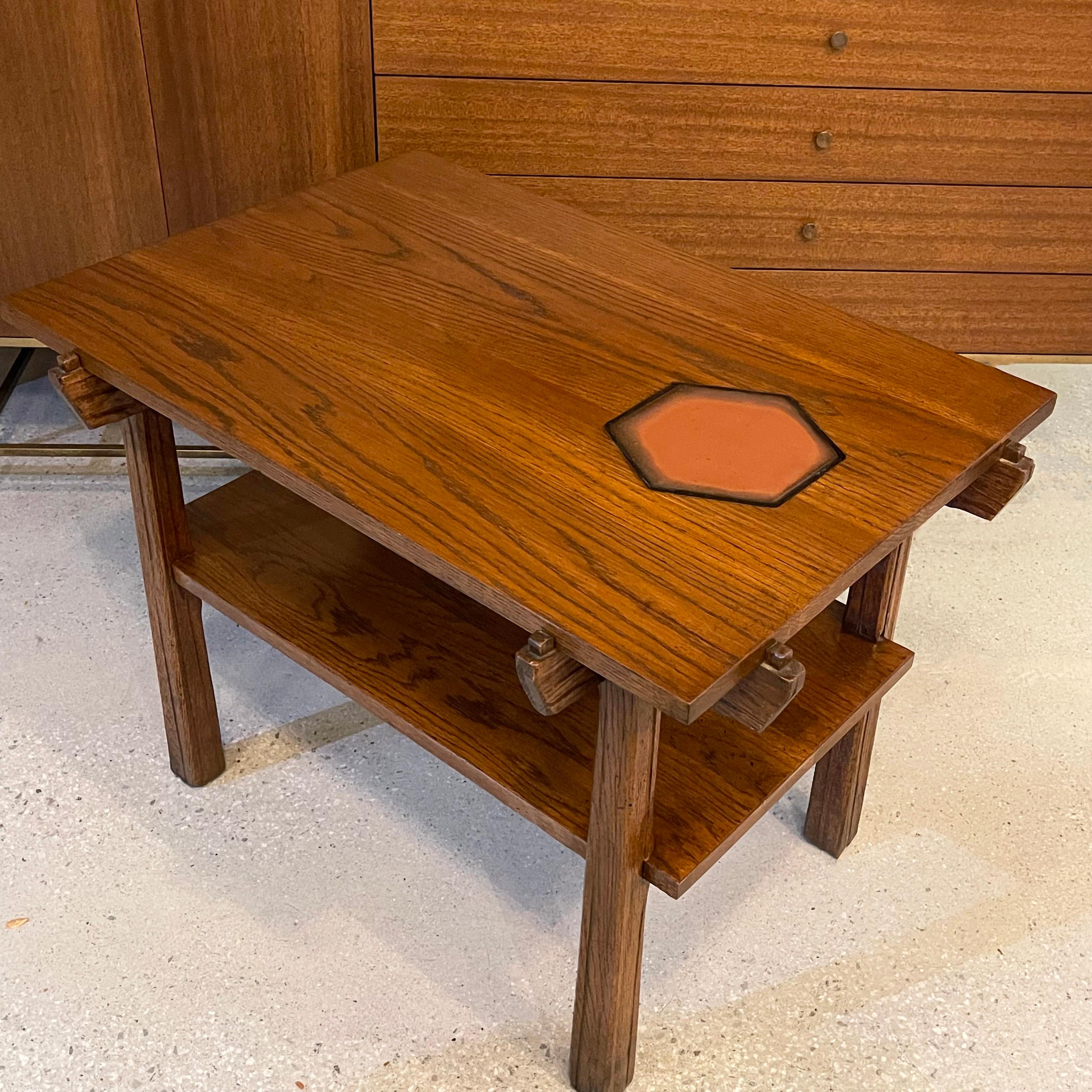 Rustic Mid-Century Modern Tiered Oak Side Table In Good Condition For Sale In Brooklyn, NY
