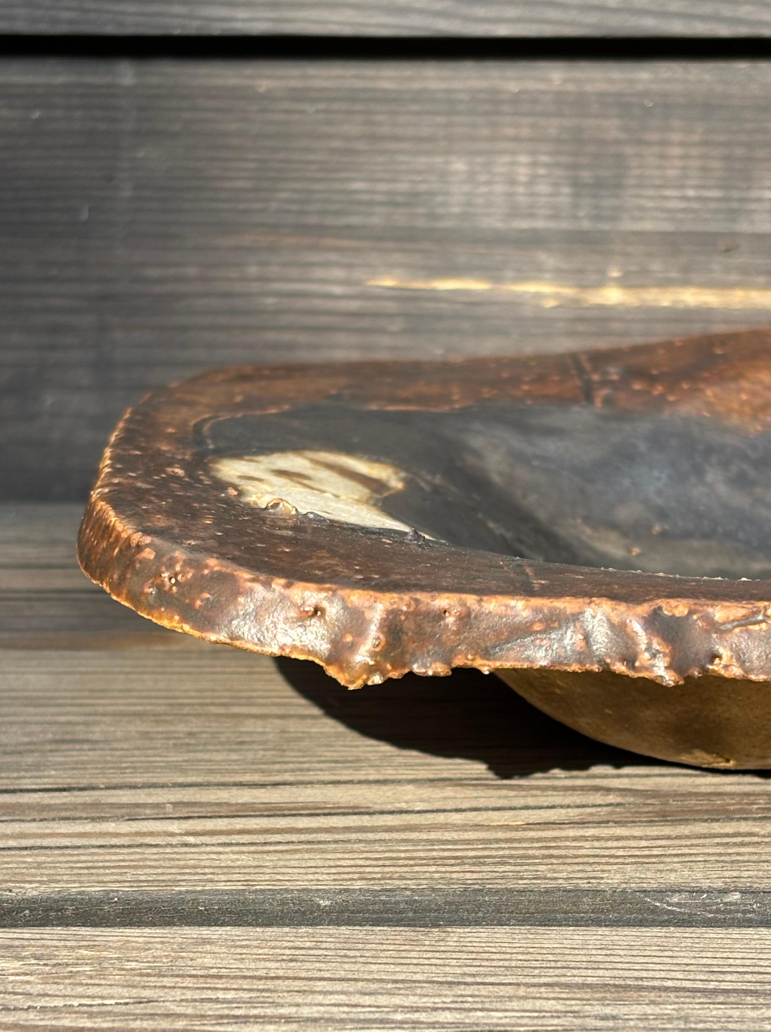 Rustic Midcentury Ceramic Art Plate, 1979 In Good Condition For Sale In Copenhagen, DK
