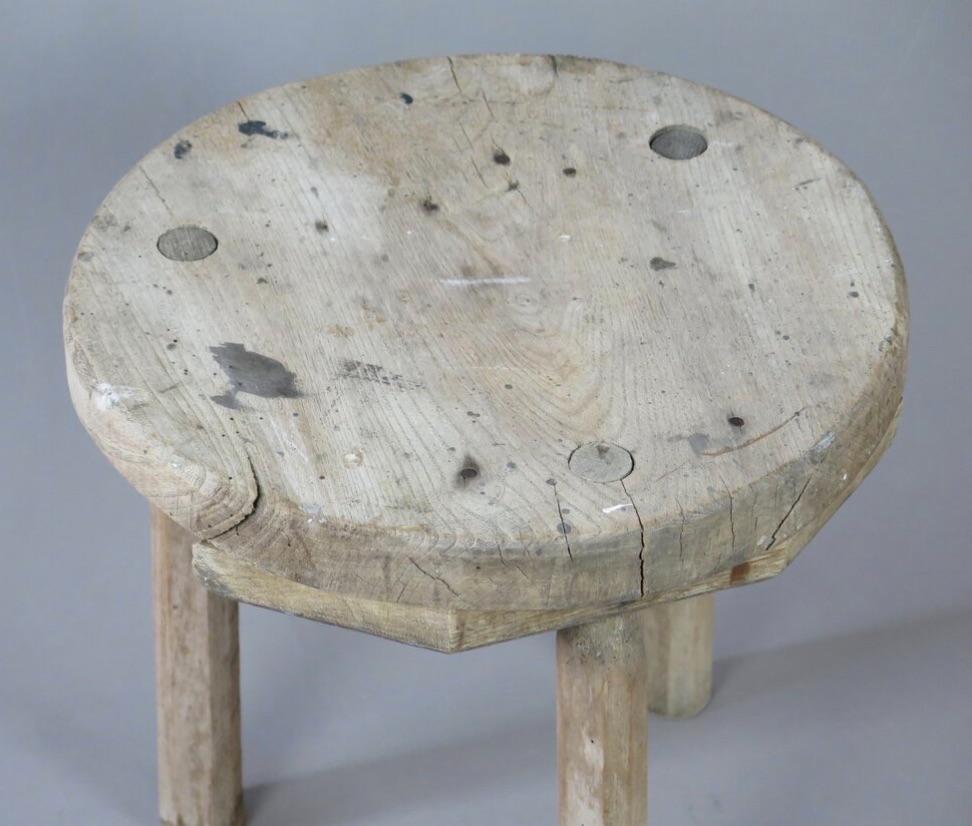 Rustic Milking Stool, France In Good Condition For Sale In Pittsburgh, PA