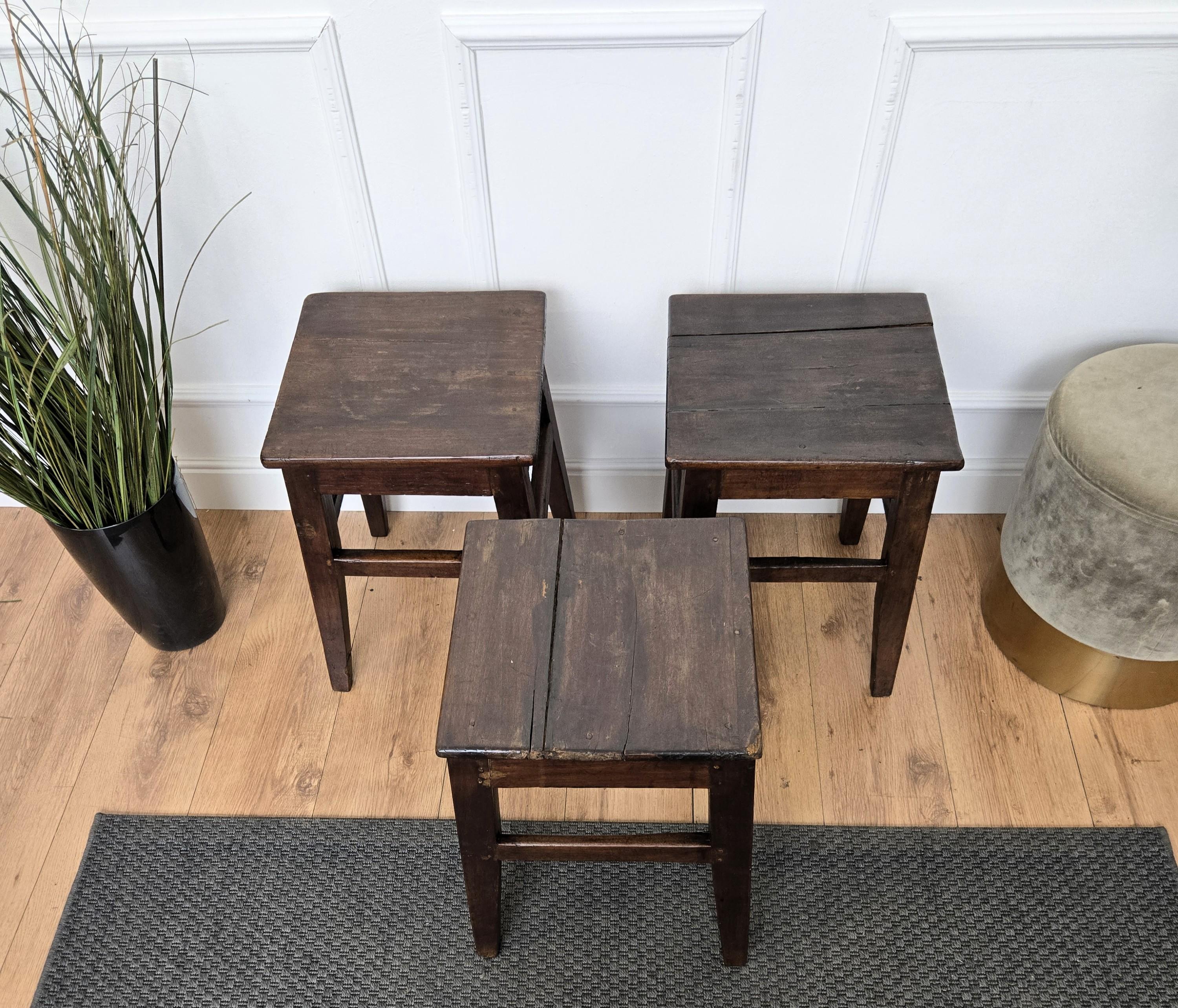 Mesa auxiliar rústica minimalista italiana de madera Banco Taburete Asiento en venta 1