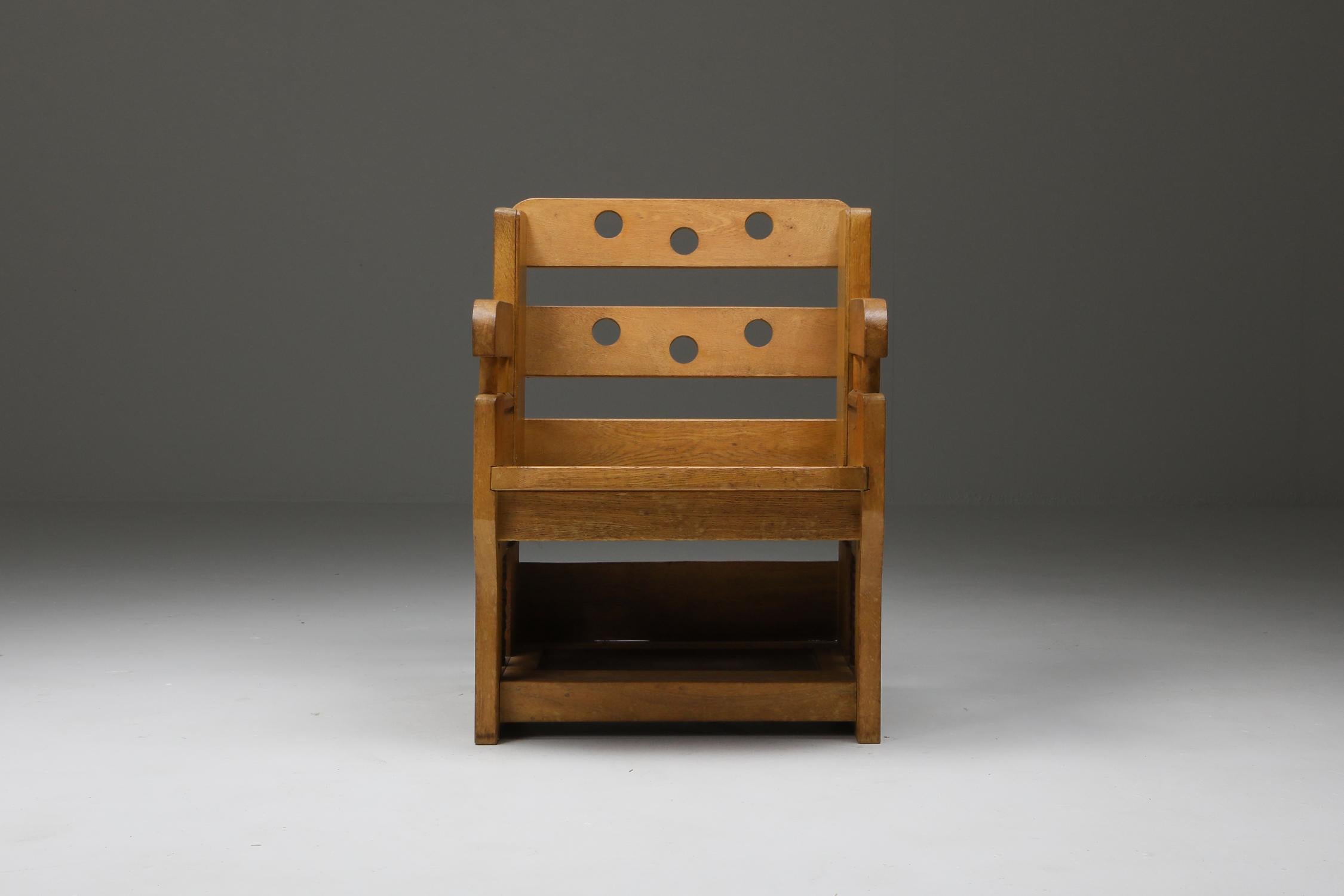 Rustic Modern Armchair in Oak In Good Condition In Antwerp, BE