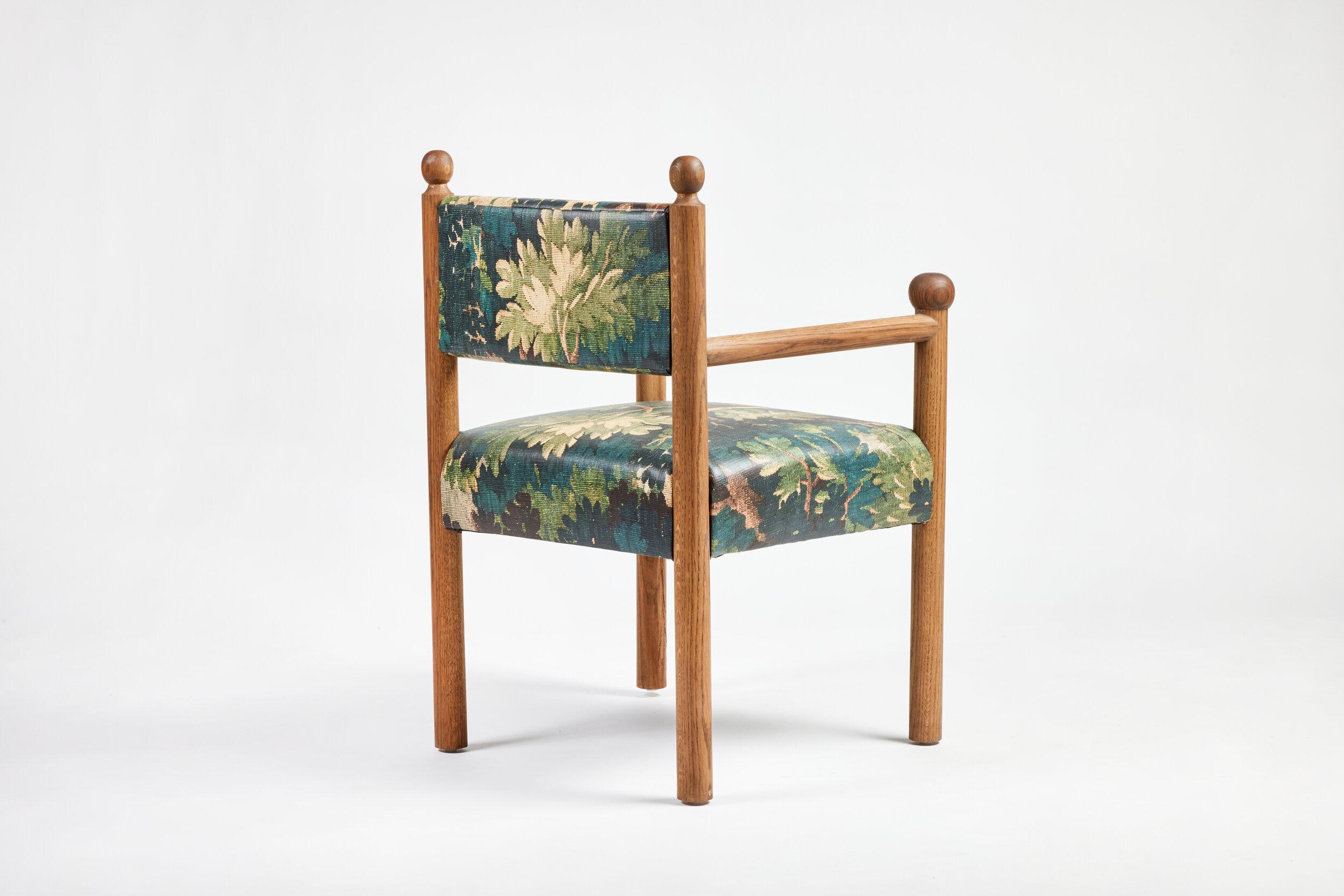 Chaise de salle à manger moderne et rustique de Sydney avec bras tournés et fleurons par Martin & Brockett Neuf - En vente à Los Angeles, CA