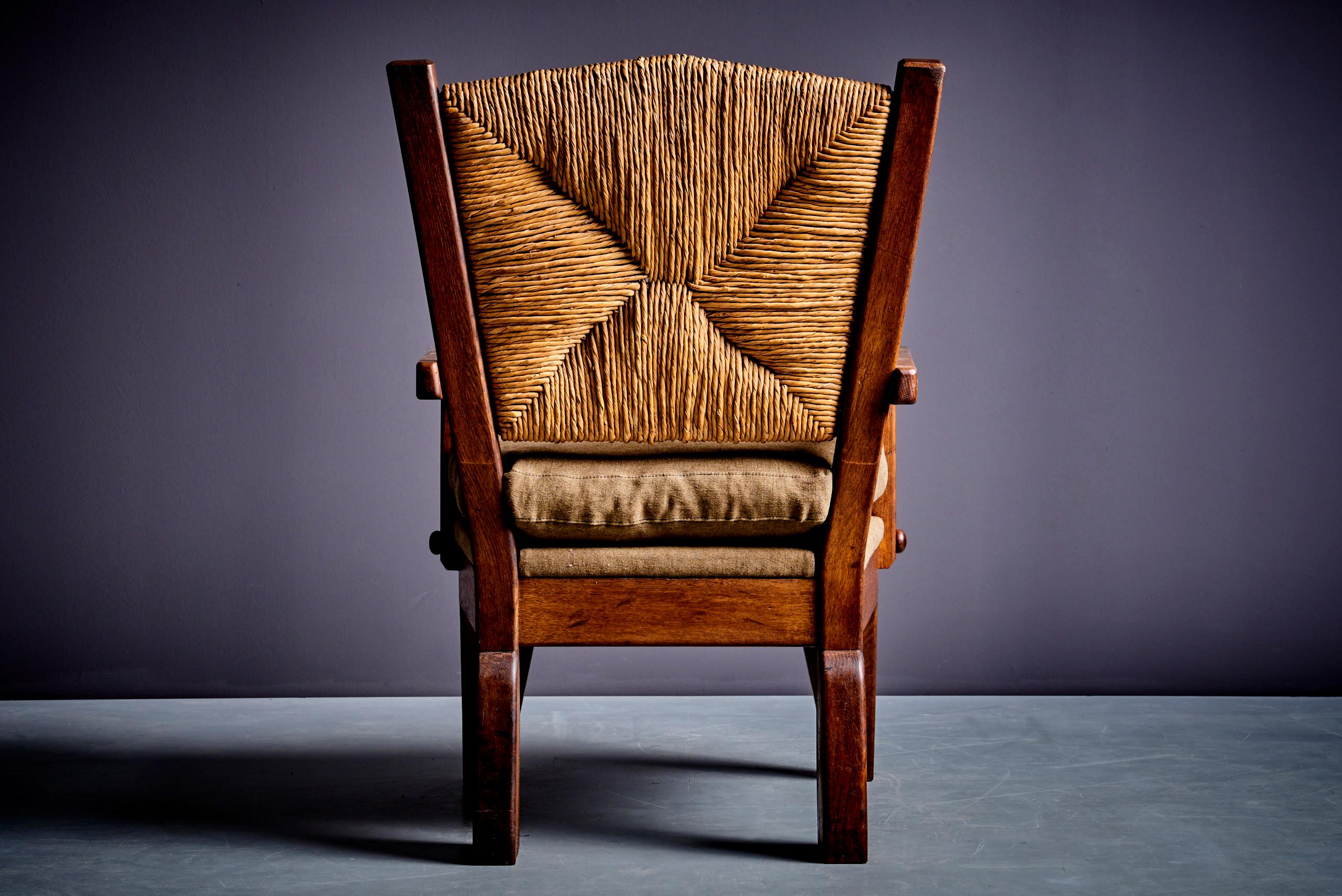 Rustic modern Oak Armchairs Germany 1940s In Excellent Condition In Berlin, DE