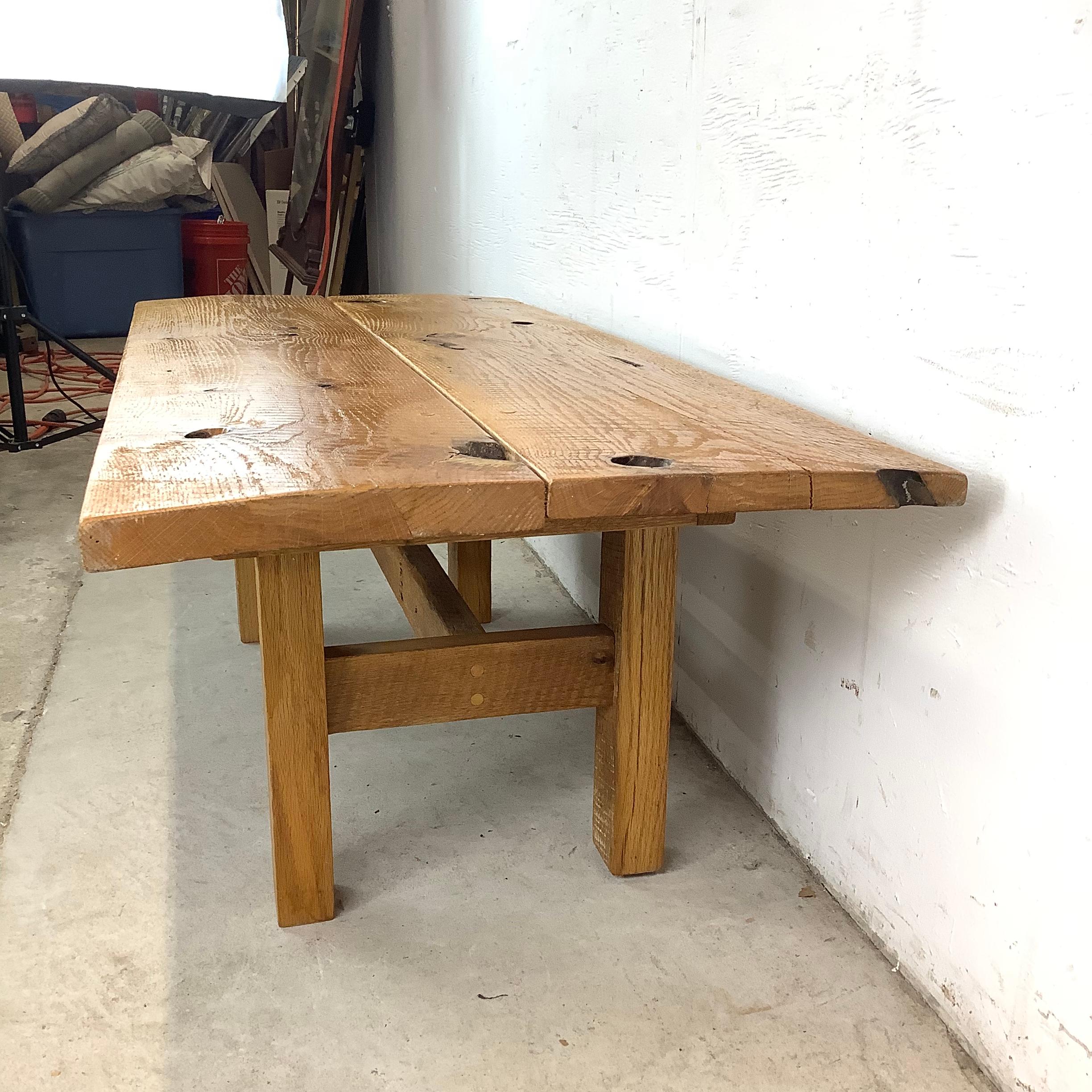 Table basse moderne rustique à plateau en planches en vente 10
