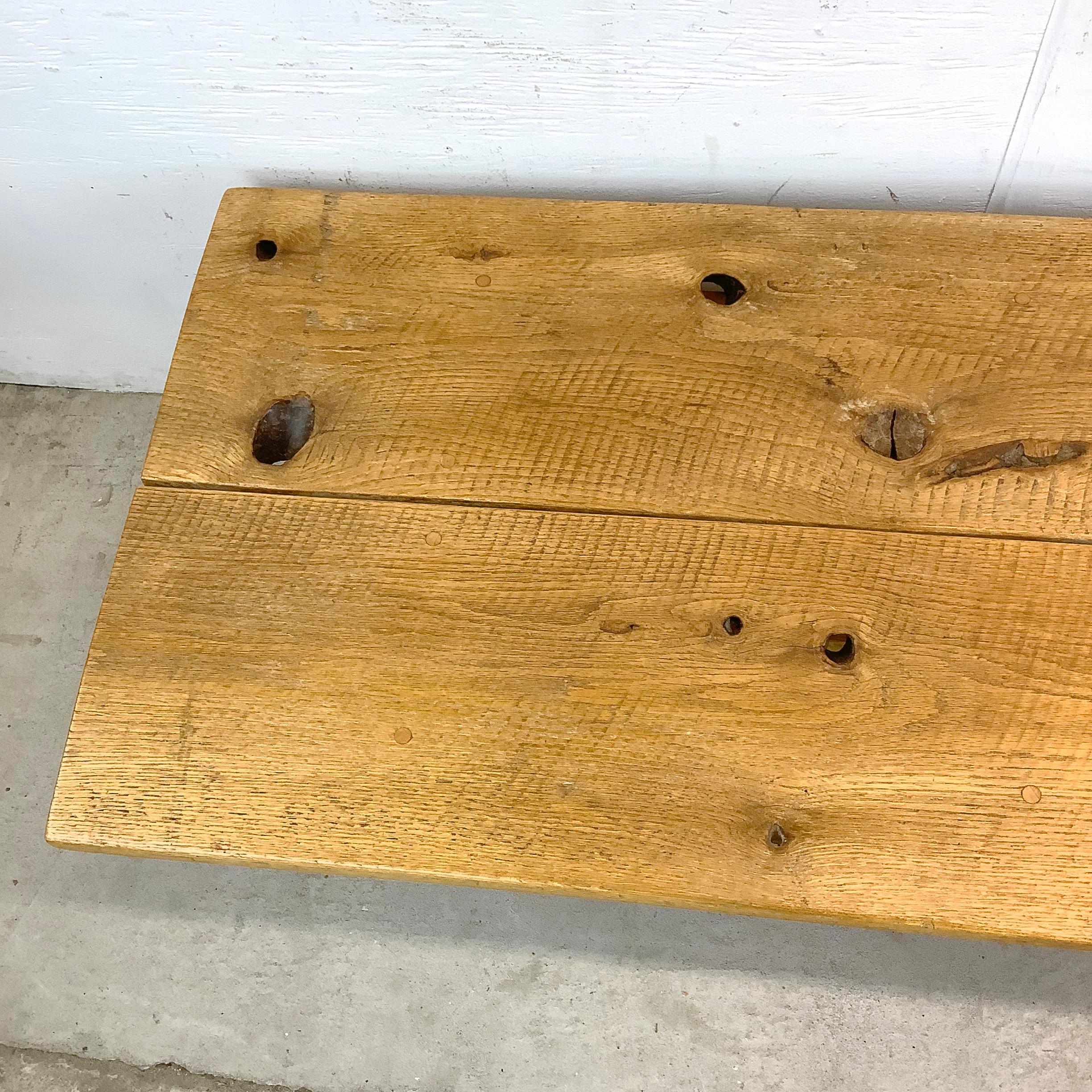 Inconnu Table basse moderne rustique à plateau en planches en vente