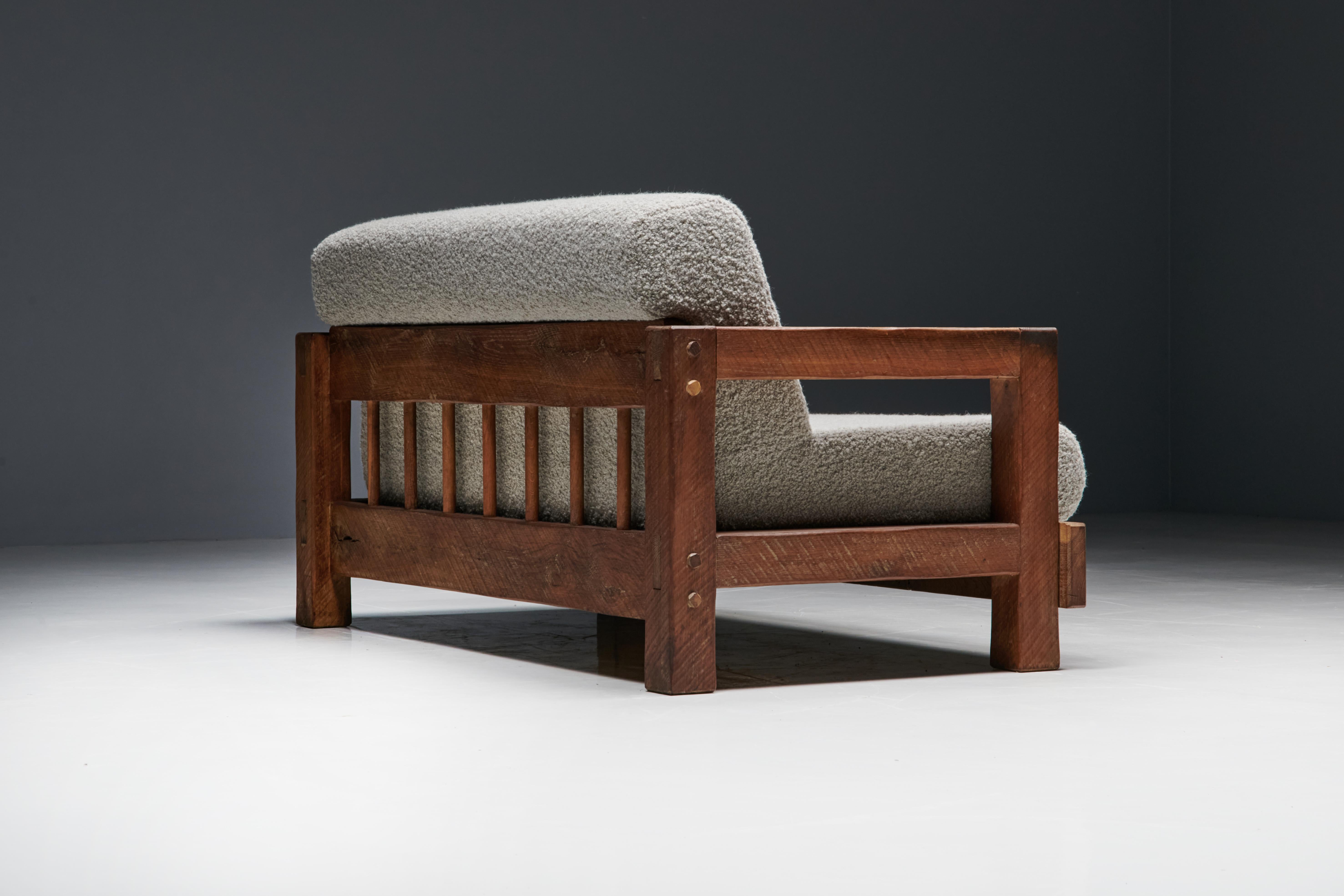 Rustikales, modernes, primitives Sofa aus Pierre Frey Bouclé, Frankreich, 1960er Jahre (Leder) im Angebot