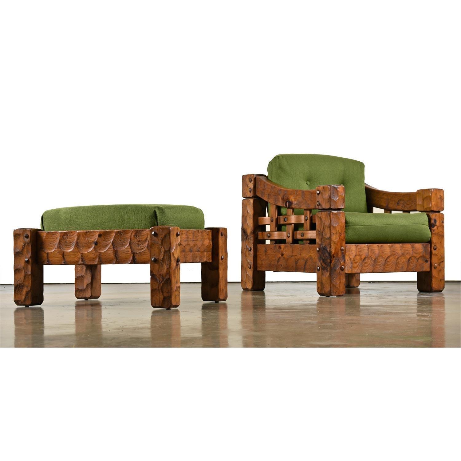 Rustic Modern Solid Knotty Pine Lounge Chairs & Ottoman Set by Null In Excellent Condition In Chattanooga, TN