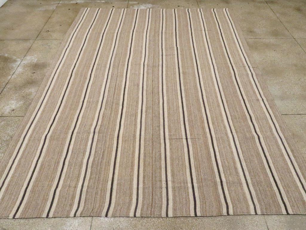 Rustic Modern Turkish Handmade Flatweave Kilim Room Size Carpet In New Condition For Sale In New York, NY