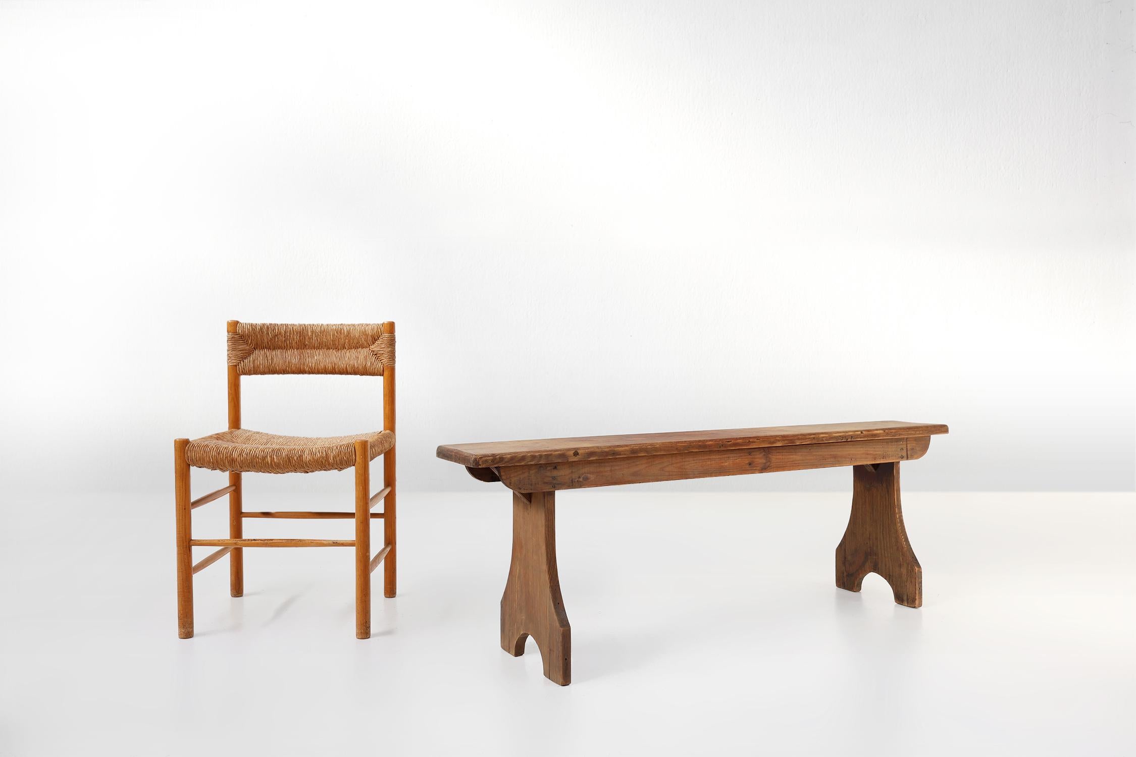 Fatto a mano Panca rustica in legno di Oak naturale con dettagli arrotondati, Francia, 1900 ca. 1900 in vendita