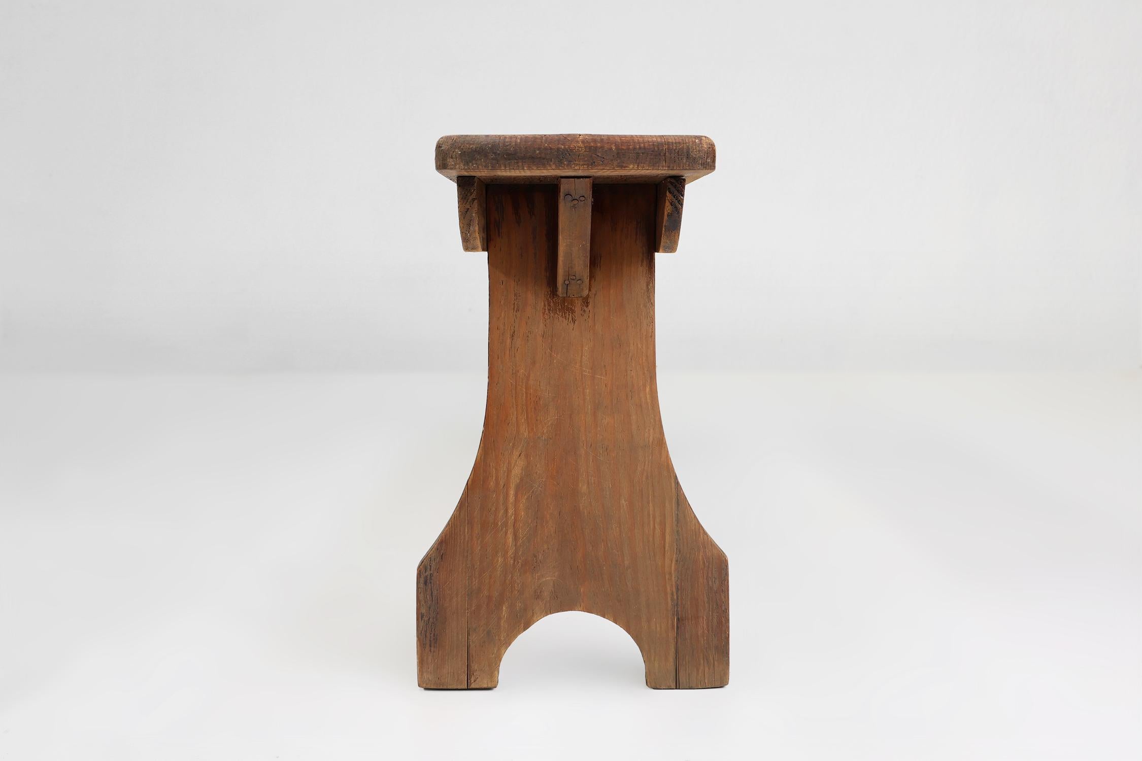 Panca rustica in legno di Oak naturale con dettagli arrotondati, Francia, 1900 ca. 1900 in vendita 1