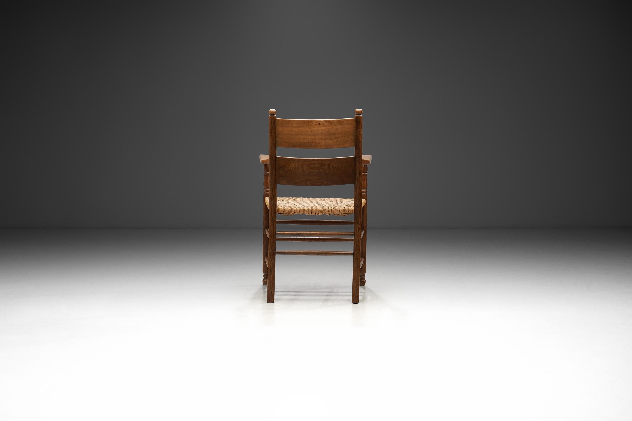 Rustic Oak and Rush Armchair, Europe 1930s In Good Condition For Sale In Utrecht, NL