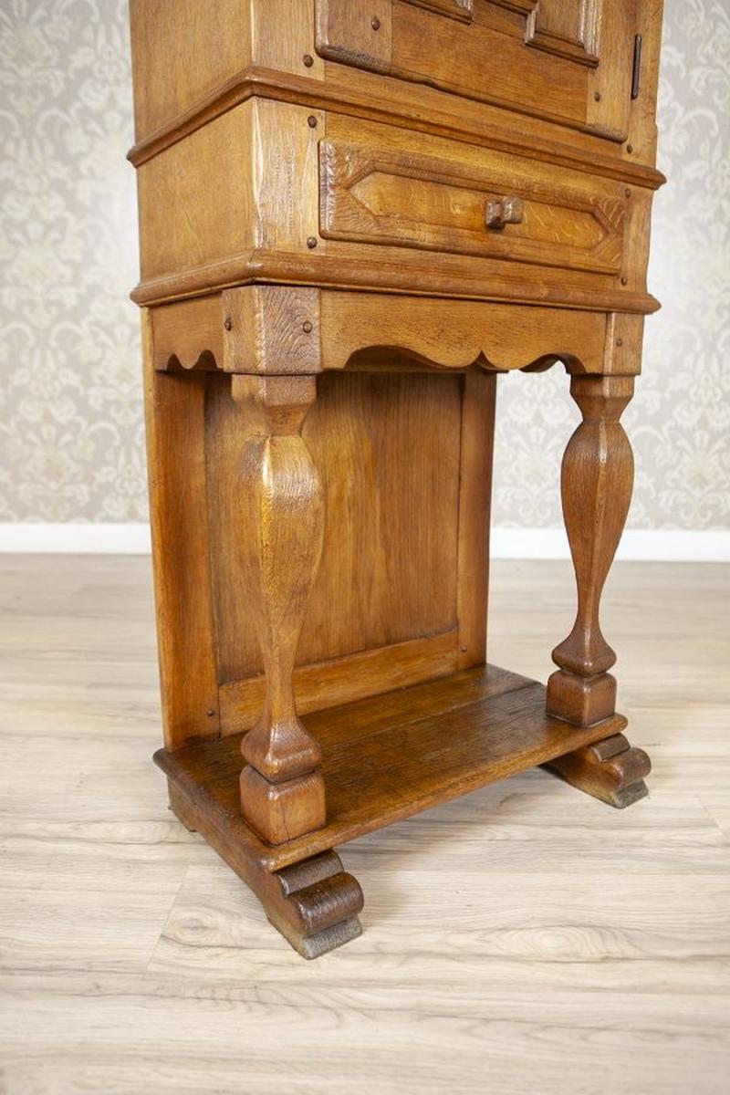 Rustic Oak Cabinet From the Late 19th Century in Light Brown For Sale 5