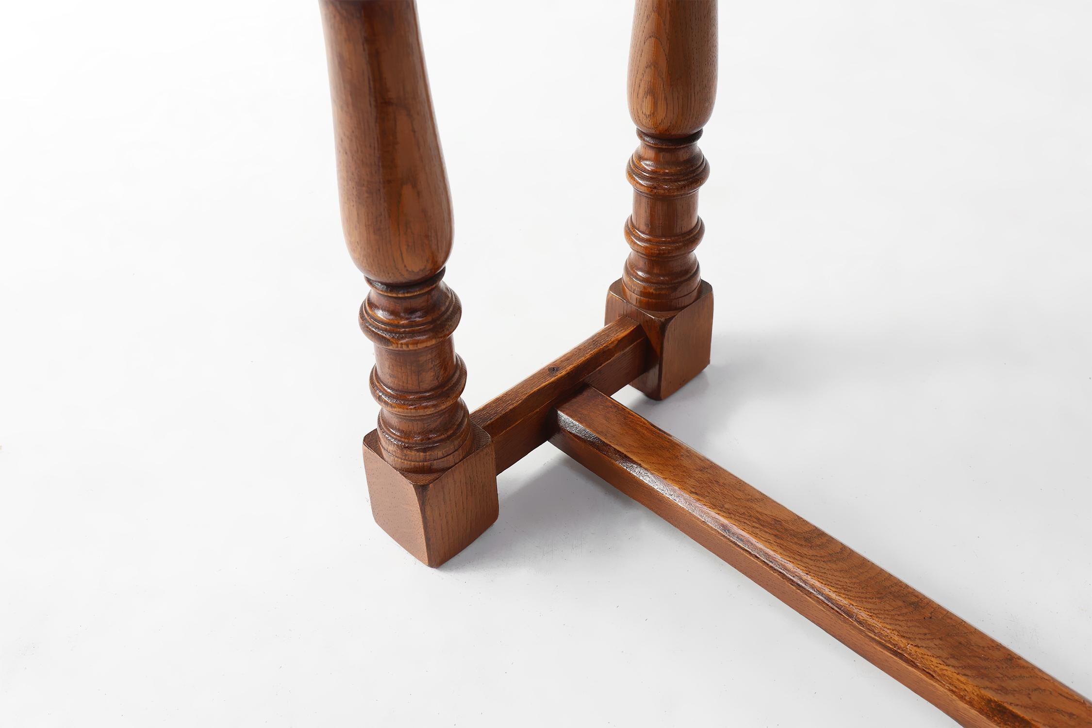 Rustic oak console table with drawer, Belgium ca. 1800 For Sale 4