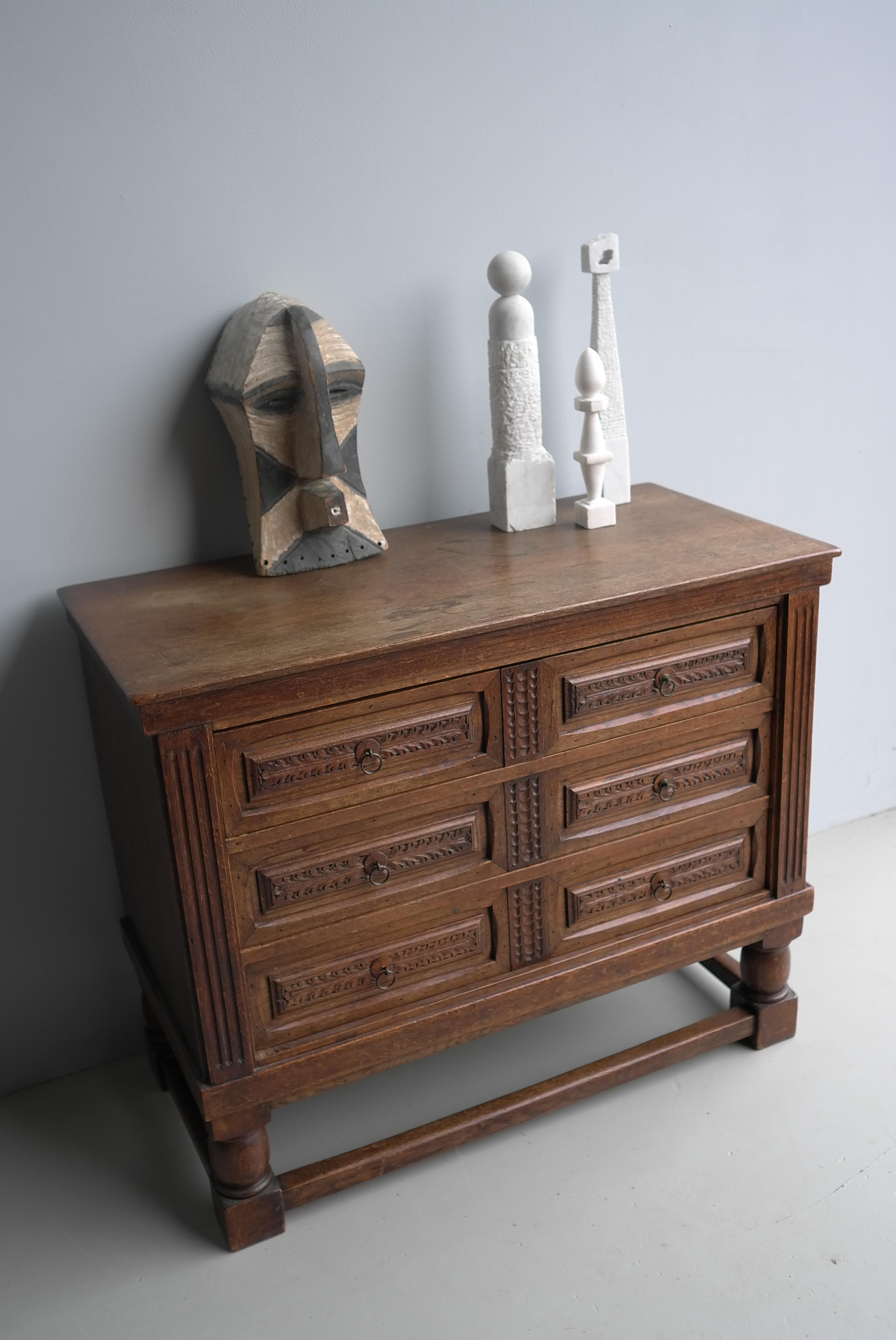 Inizio XX secolo Cassettiera rustica in legno di Oak 