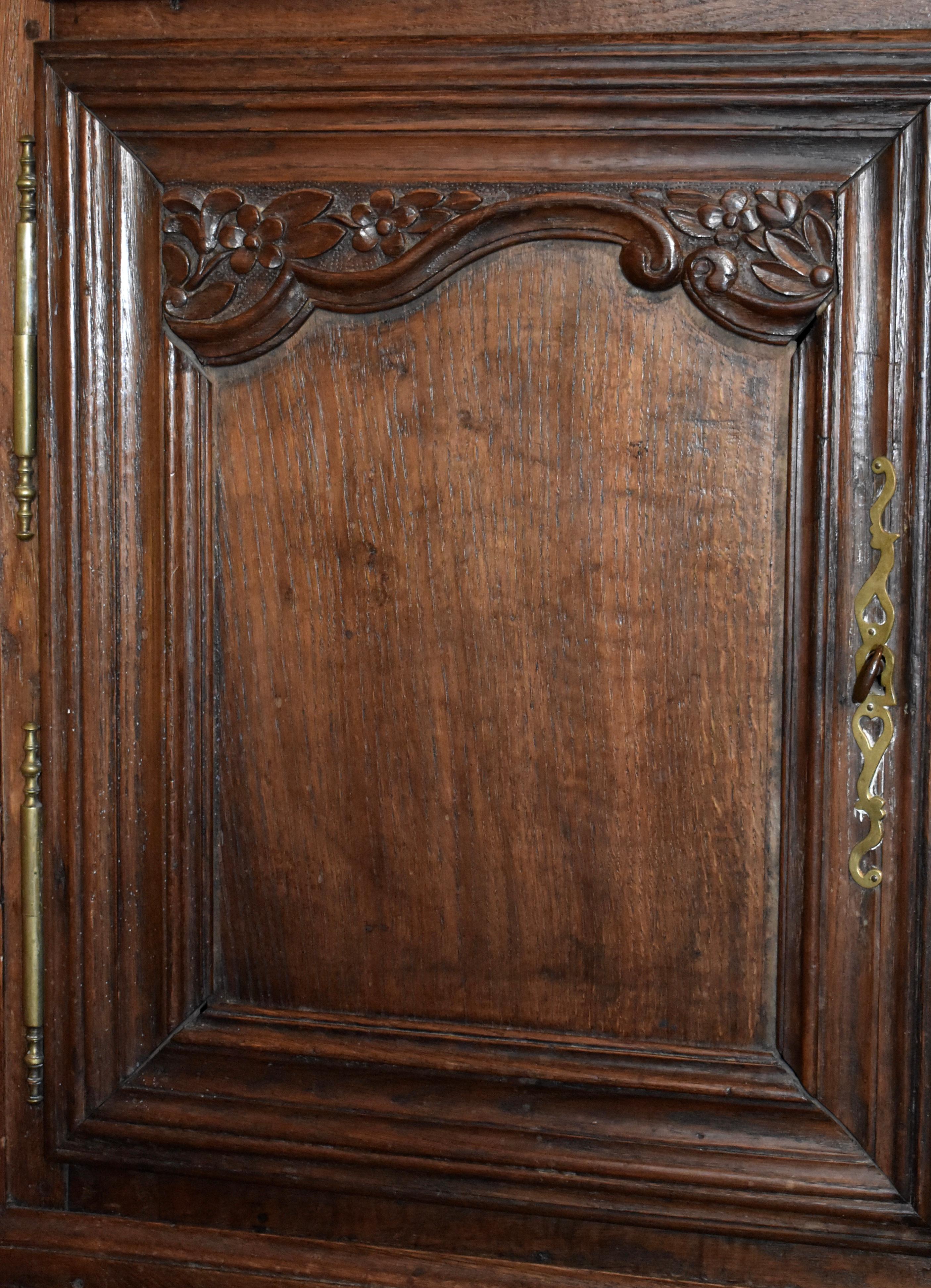 Rustic Oak Plate Cupboard Cabinet, circa 1875 For Sale 5