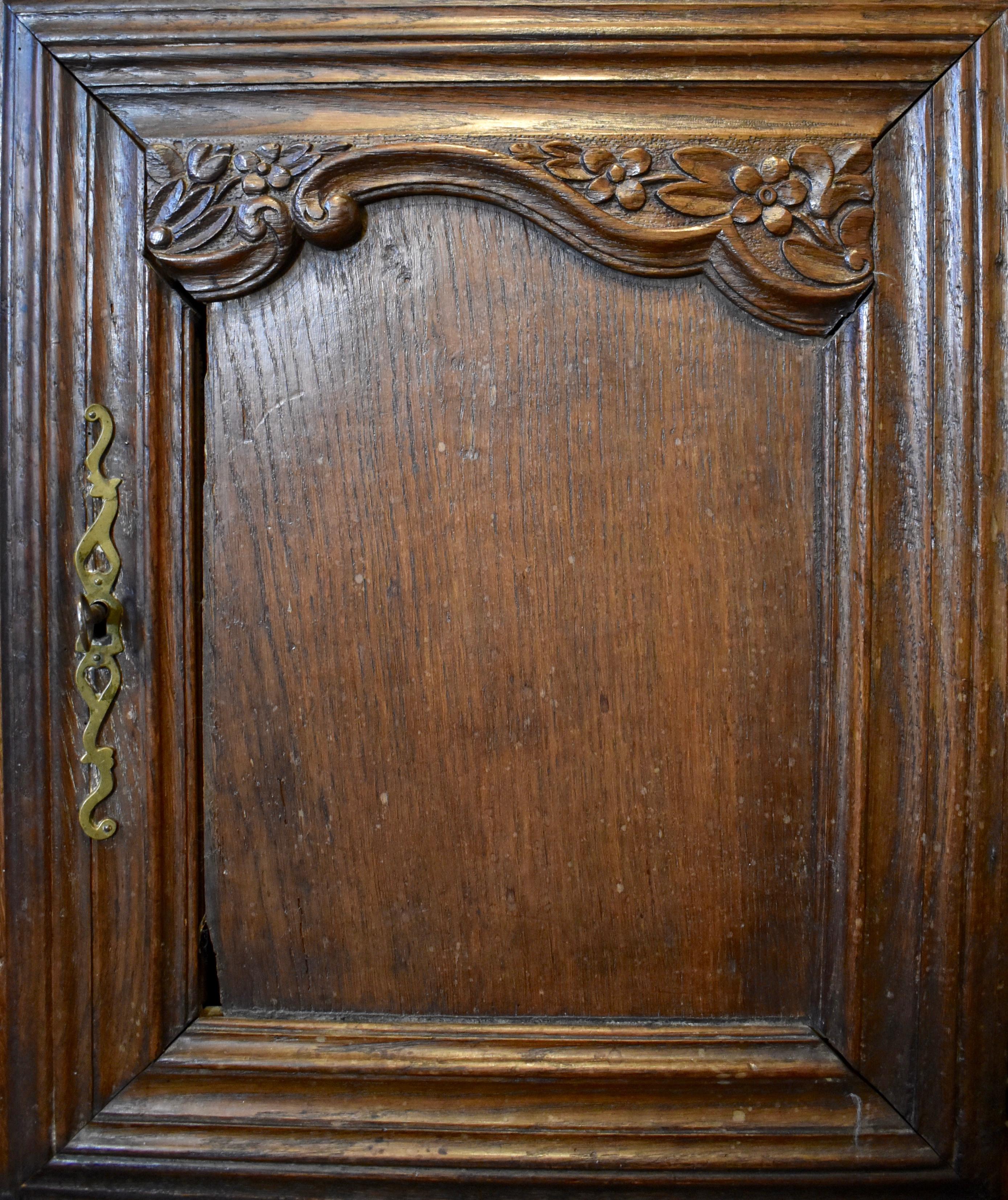 Rustic Oak Plate Cupboard Cabinet, circa 1875 For Sale 3