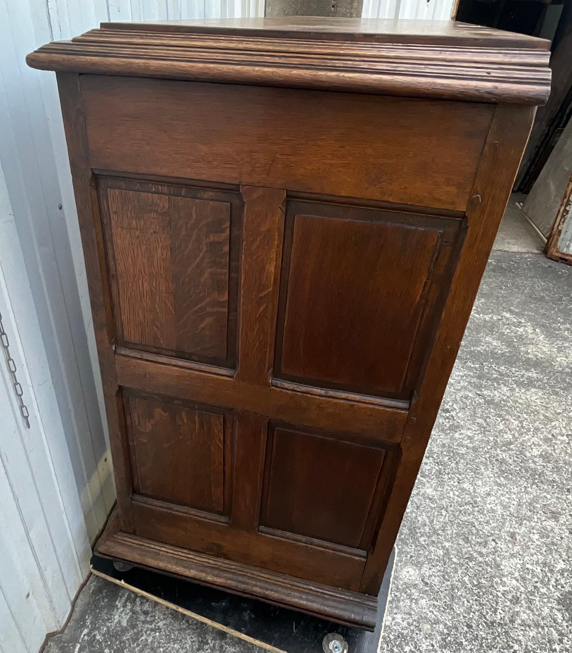 A superb solid oak sideboard dating from the 18th century, originating from a property in the Loire Valley once inhabited by a local dignitary. This refined rustic piece, with its balanced proportions, is a fine example of traditional provincial