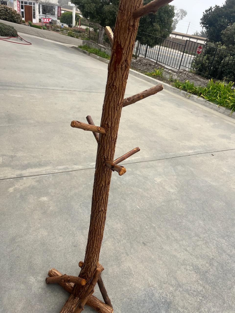 Hand-Crafted Rustic Old Hickory Hat & Coat Tree For Sale