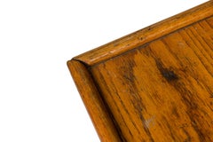 Barra rústica de troncos y ratán tejido estilo nogal viejo