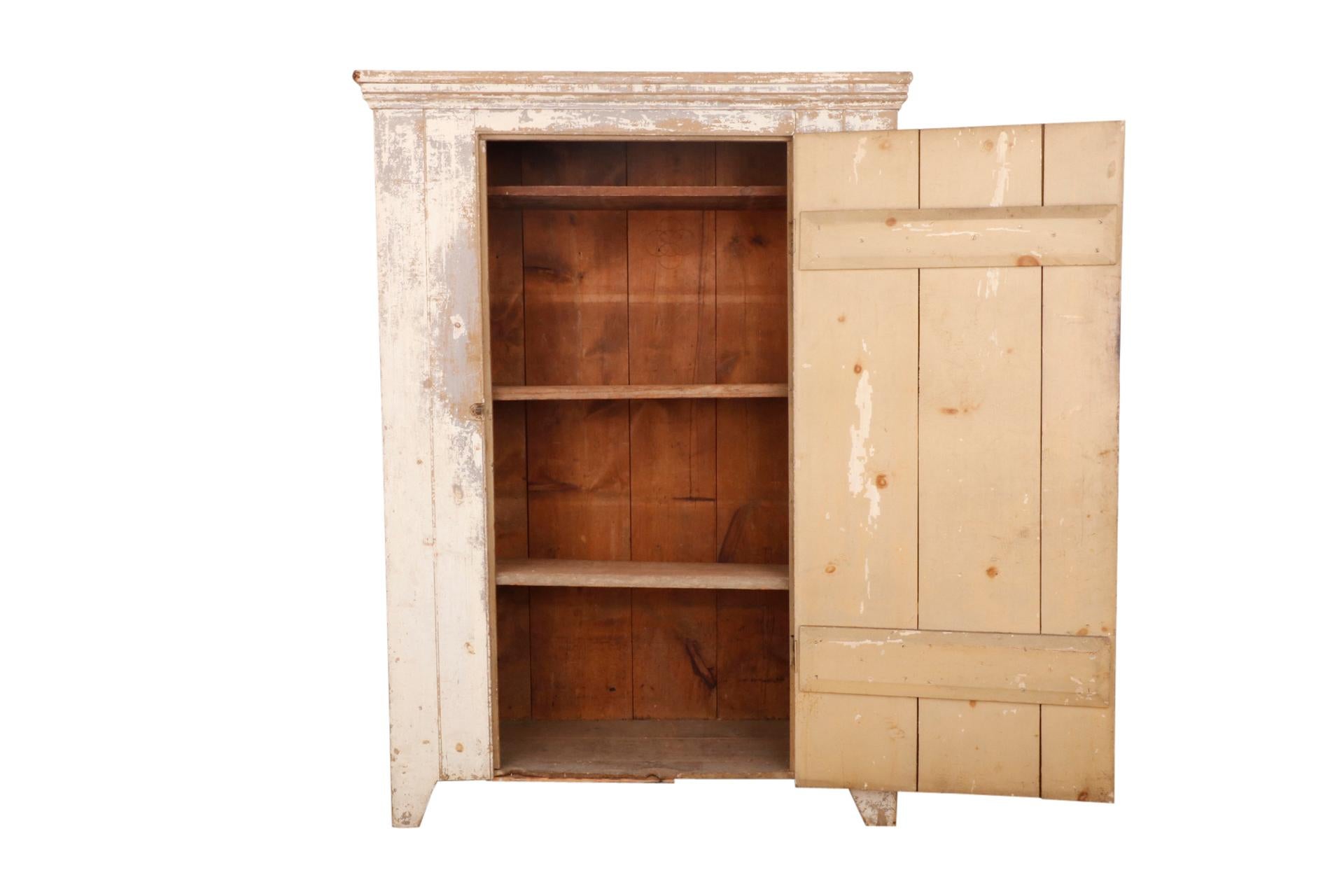 Rustic Painted Cupboard, American, Early 20th Century In Distressed Condition In Hudson, NY