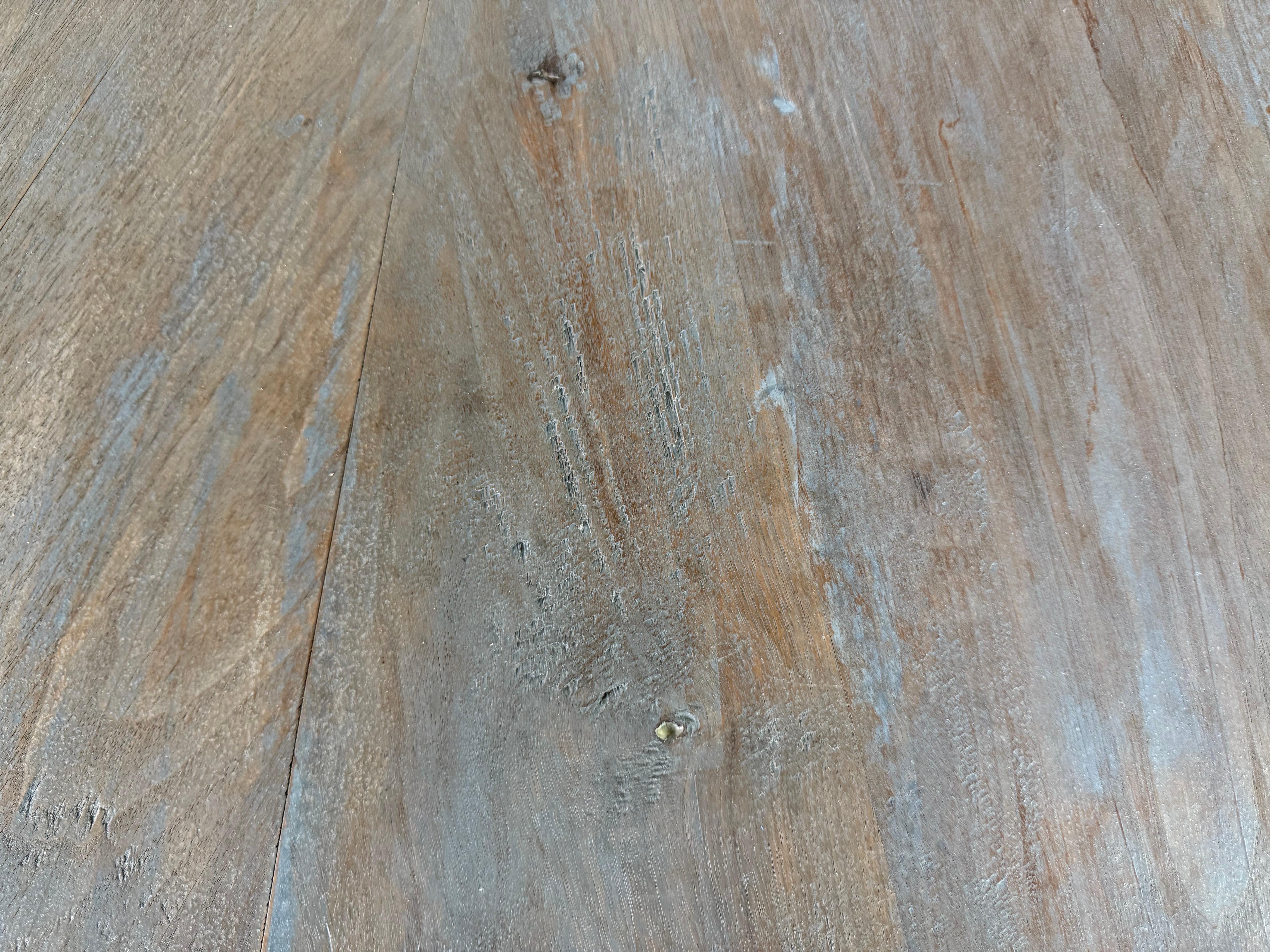 Bois Table de salle à manger rustique peinte en vente