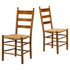 Rustic Pair of Dining Chairs in Solid Oak and Straw
