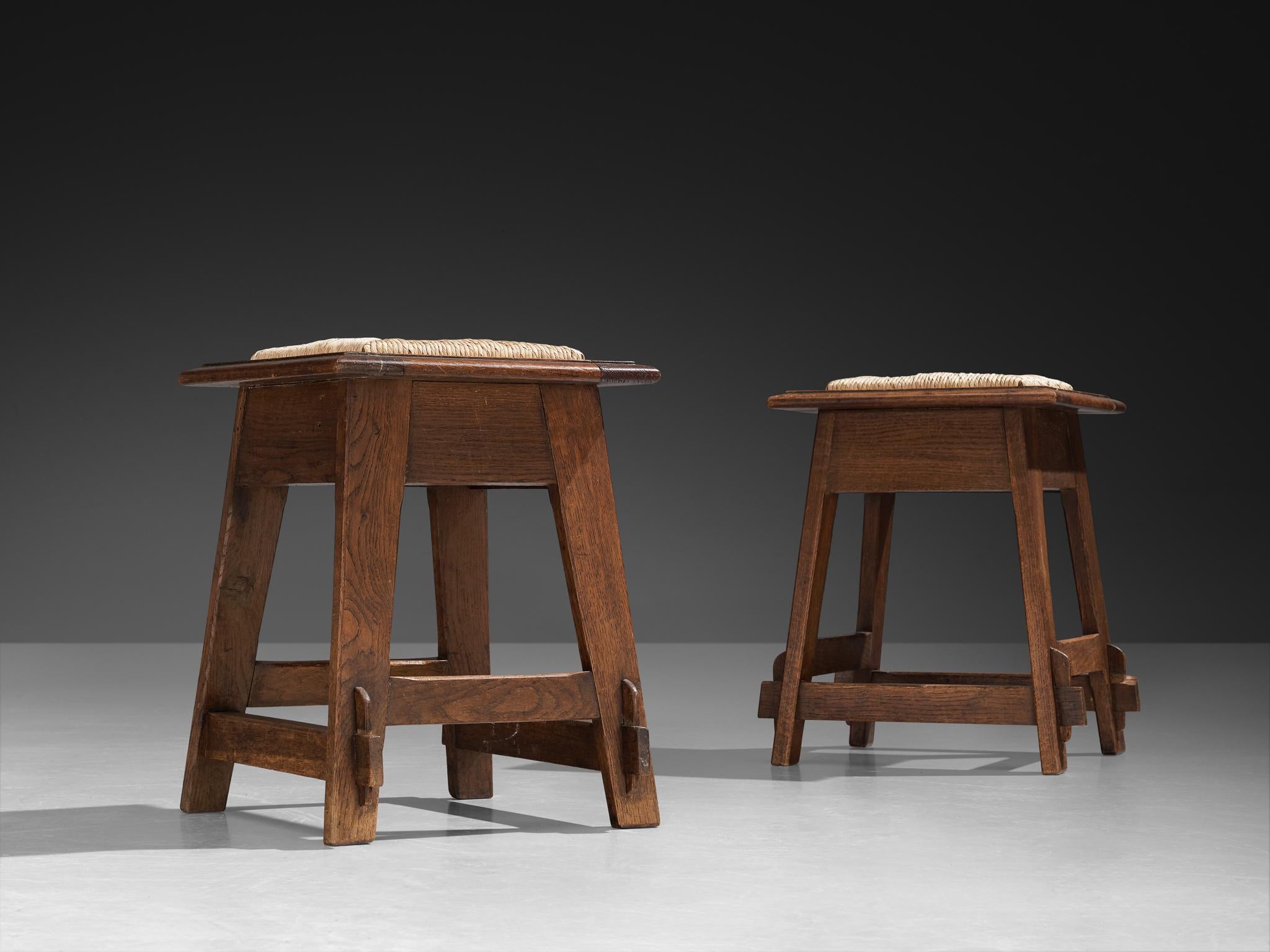 Mid-Century Modern Rustic Pair of Dutch Stools in Oak and Rush For Sale