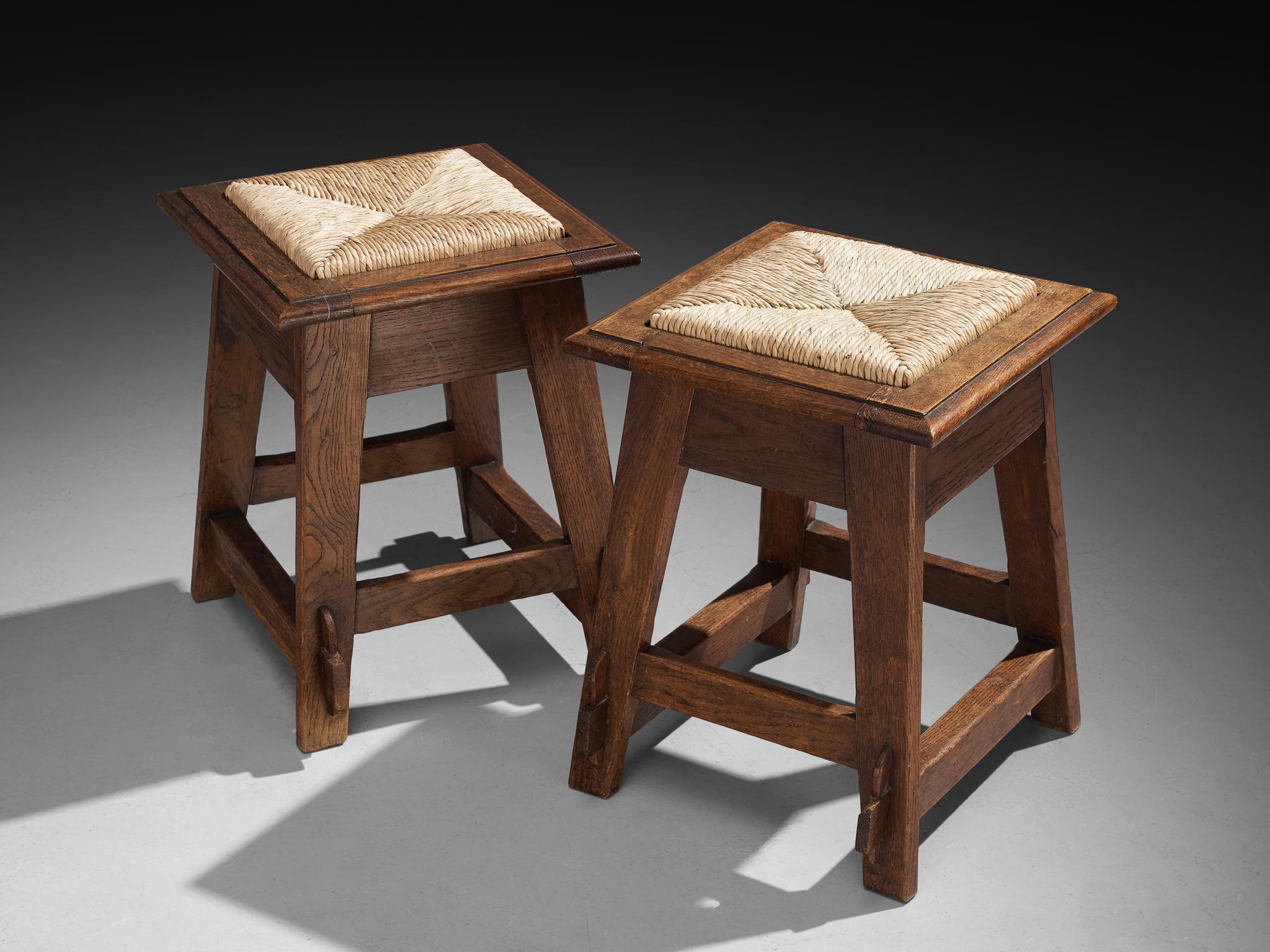 Rustic Pair of Dutch Stools in Oak and Rush For Sale 2